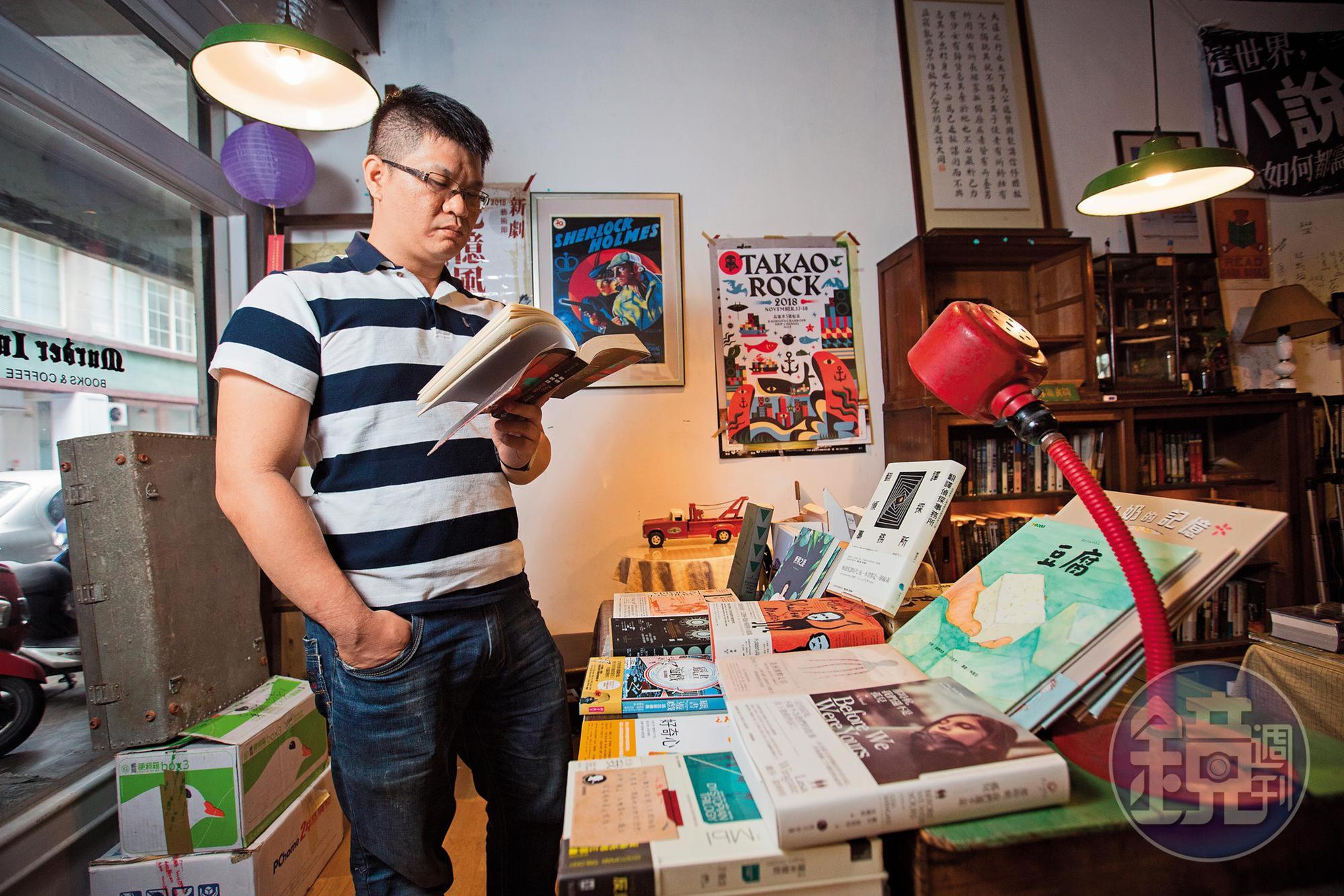 工作壓力大，盧致宏平日喜歡看書、寫文章紓解壓力。