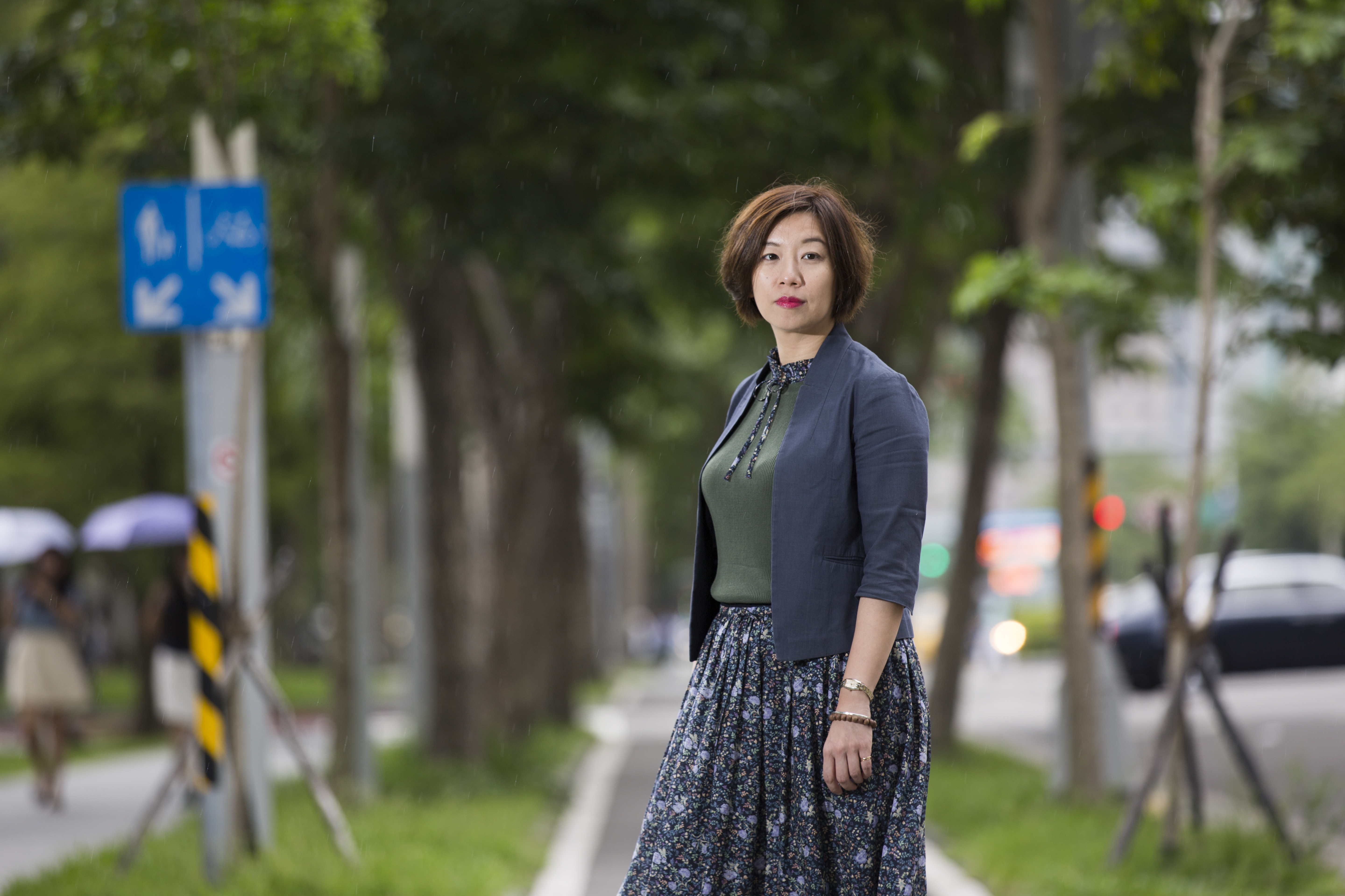 民進黨不分區立委林靜儀今早在臉書嗆聲：「你們就是不甘願她是一個比你們強得太多的女人而已。」