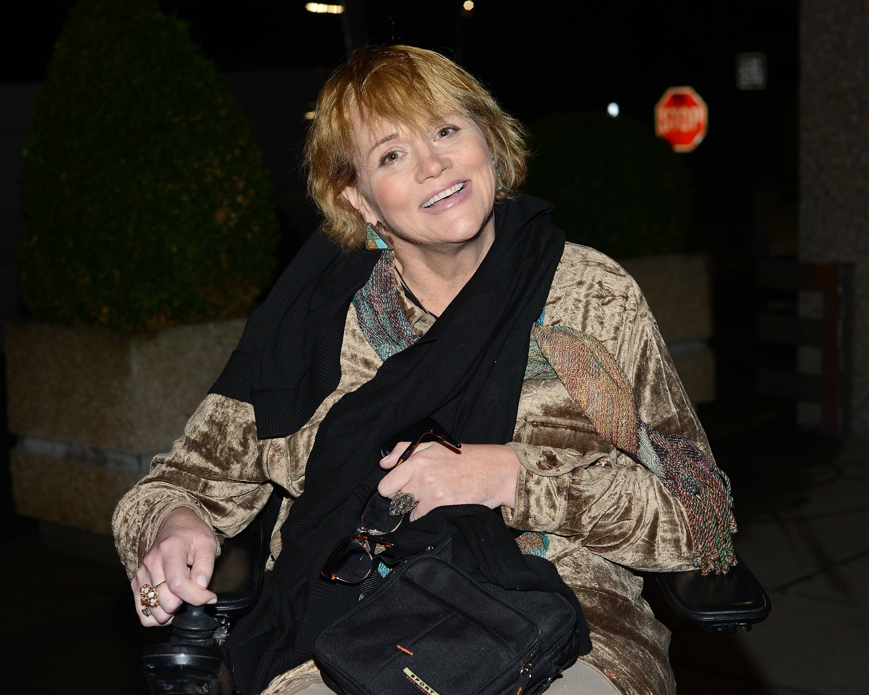 在哈利與梅根的王室婚禮期間，梅根同父異母的姊姊莎曼珊也坐著輪椅來到了英國。（東方IC）