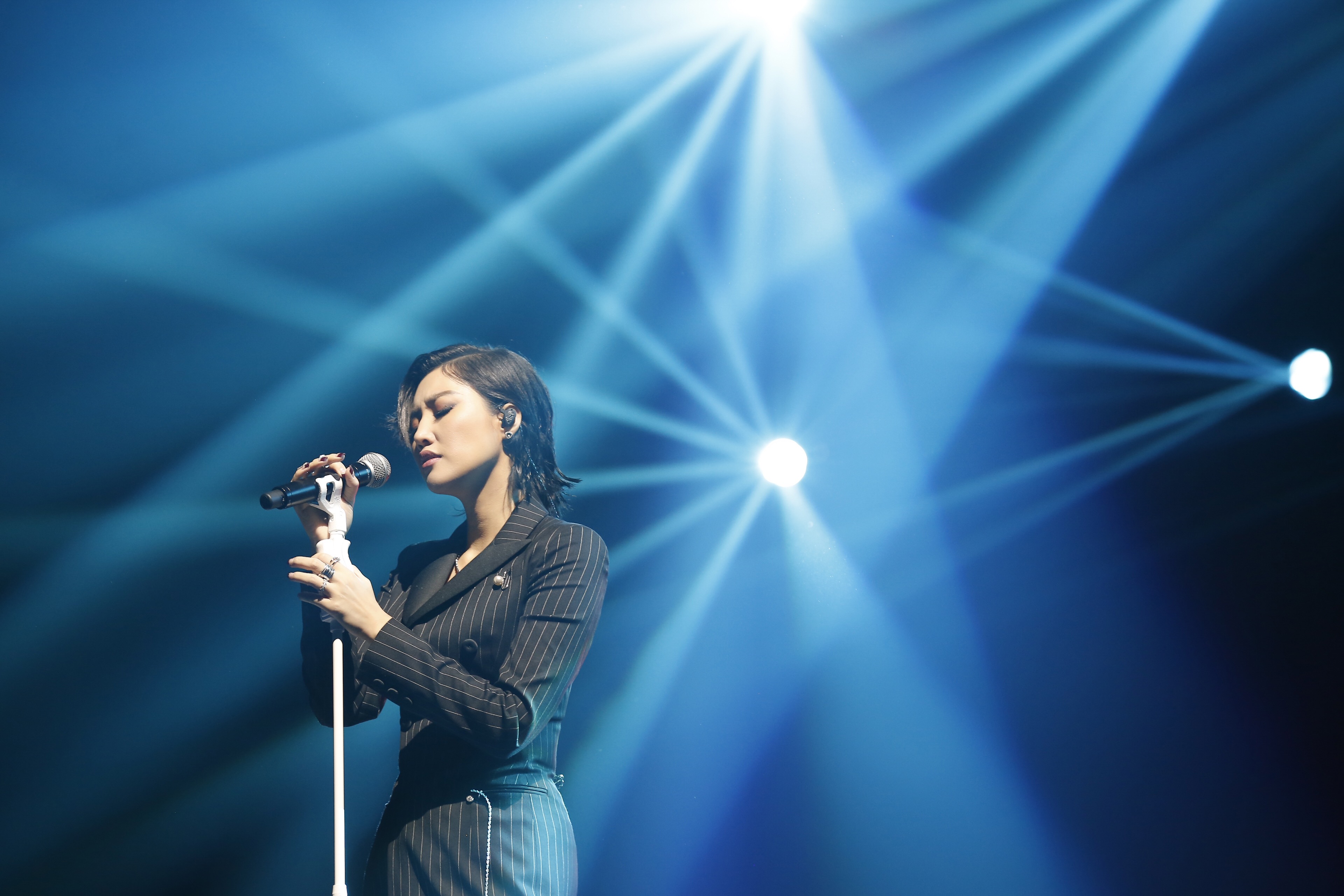 A-Lin演唱電影主題曲〈有一種悲傷〉如泣如訴，電影票房、音樂口碑雙贏。（索尼提供）