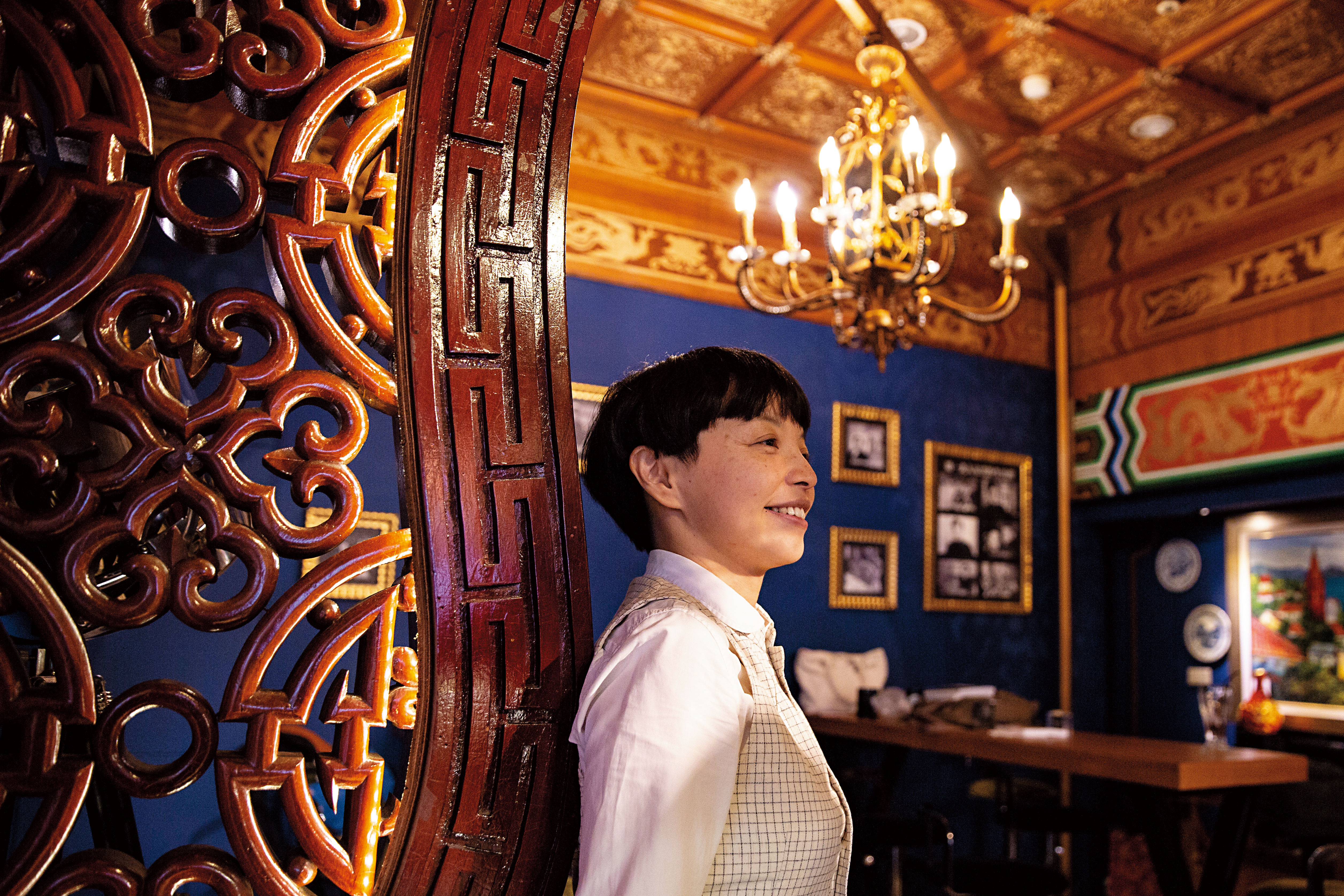 温又柔童年時期返回台灣探親，常住在圓山飯店，或與親戚吃桌菜、喝沙士。