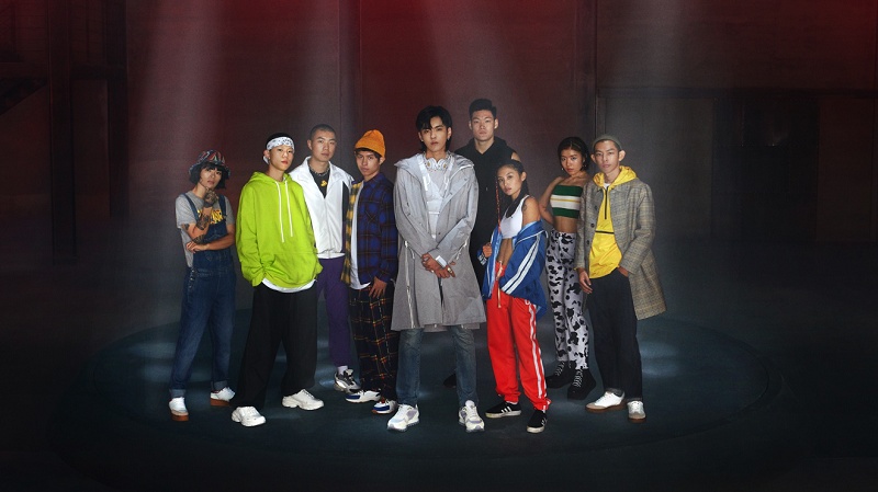 Beats 的新年廣告由品牌代⾔⼈吳亦凡帶領8位不同領域推動著⽂化發展的達⼈，共同展現表達⾃我的「野性」特質。（Beats提供）