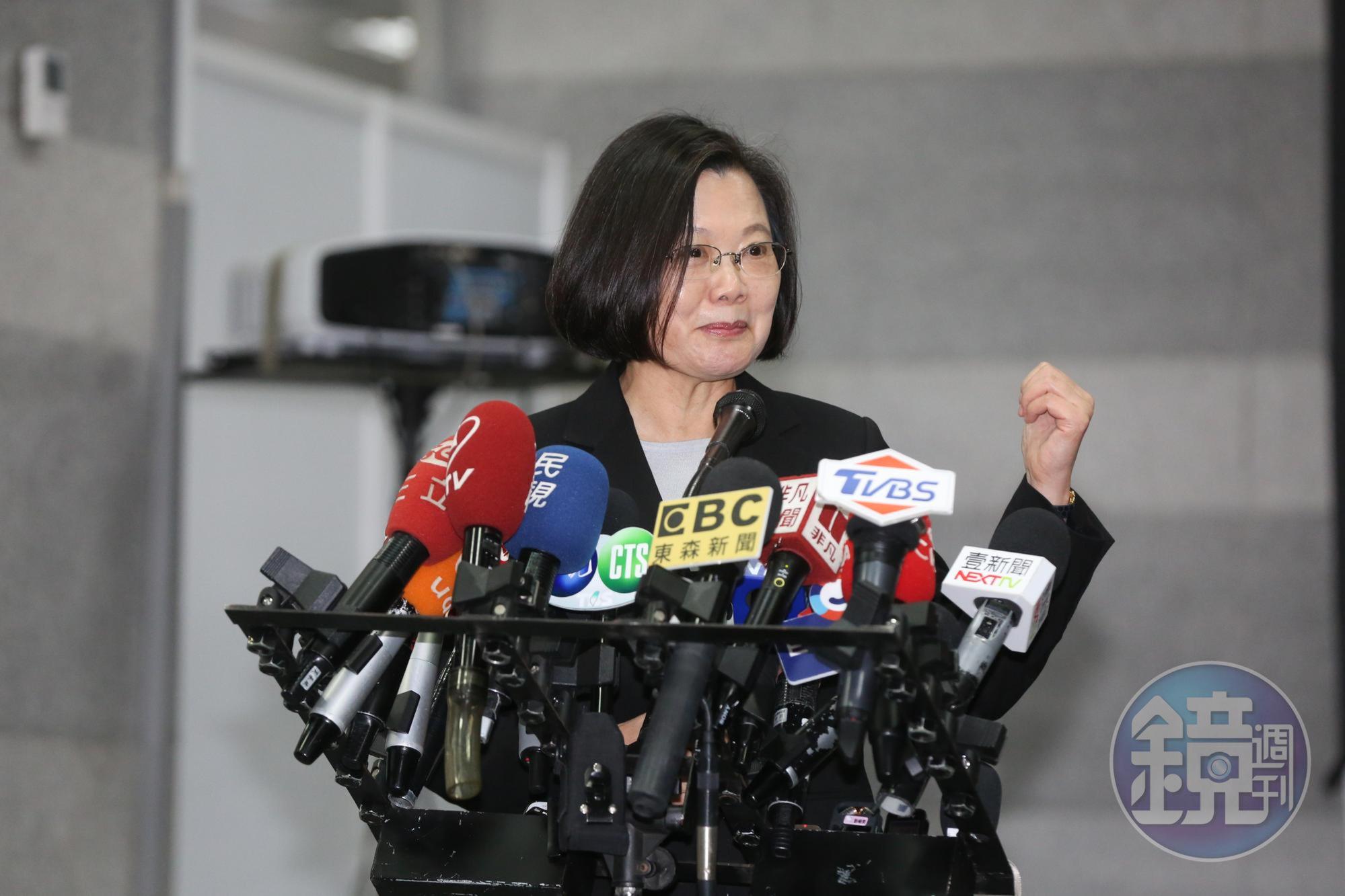蔡英文昨(6)日深夜發長文,向支持者表達感謝,並表示「我們要一起走出同溫層,為台灣製造更大的聲量」。