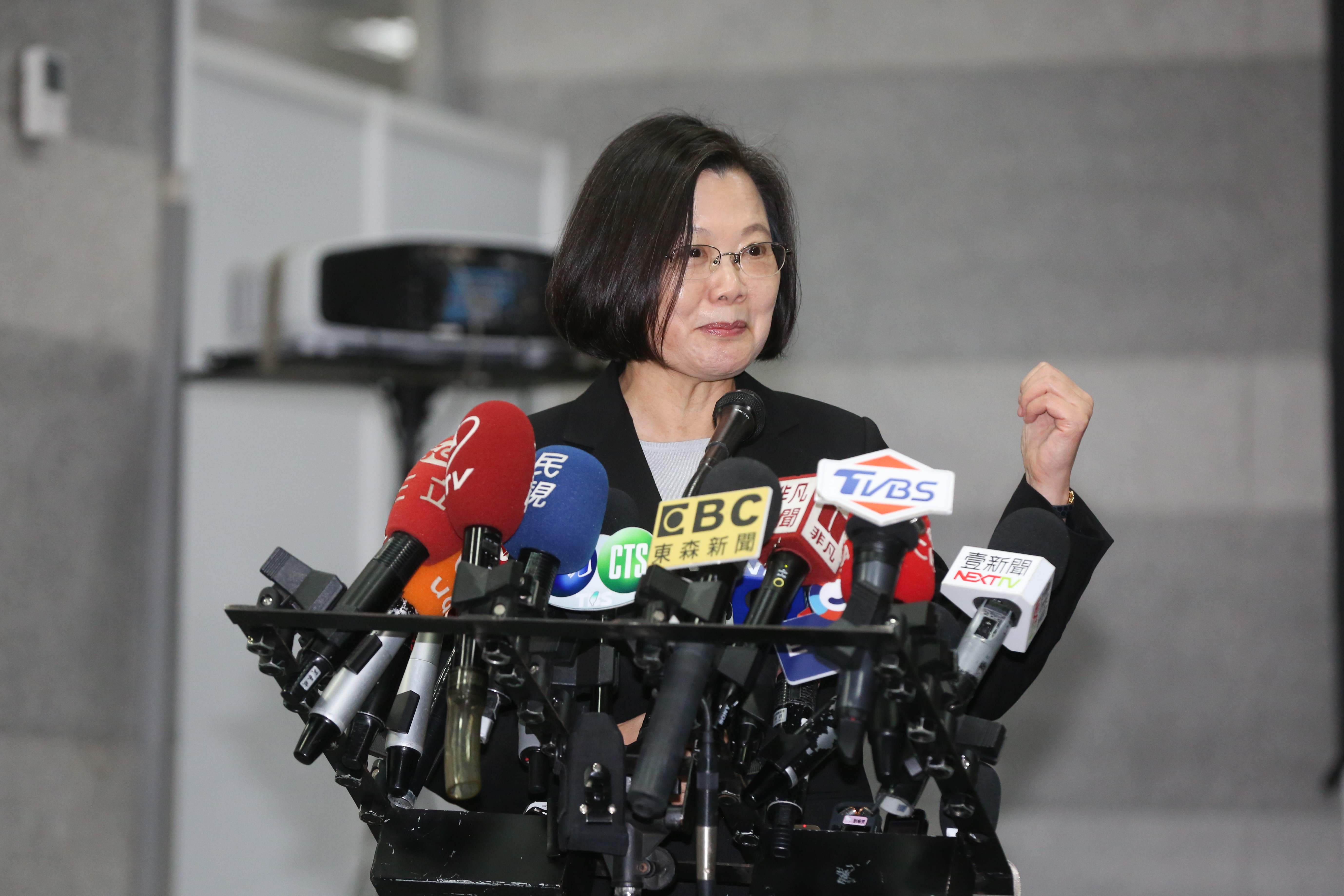 蔡英文昨（6）日深夜發長文，向支持者表達感謝，並表示「我們要一起走出同溫層，為台灣製造更大的聲量」。