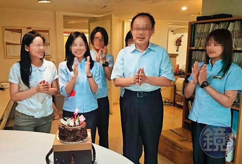 豐富的診所聘請許多年輕貌美的女性員工，他的小四何女就曾任職該診所。圖非當事人何女。（翻攝臉書）