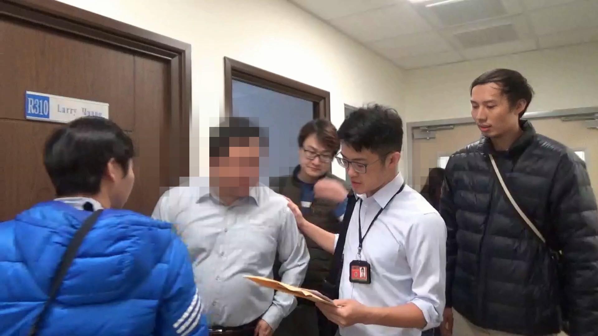 刑事局搜索台灣巴斯夫公司。（刑事局提供）