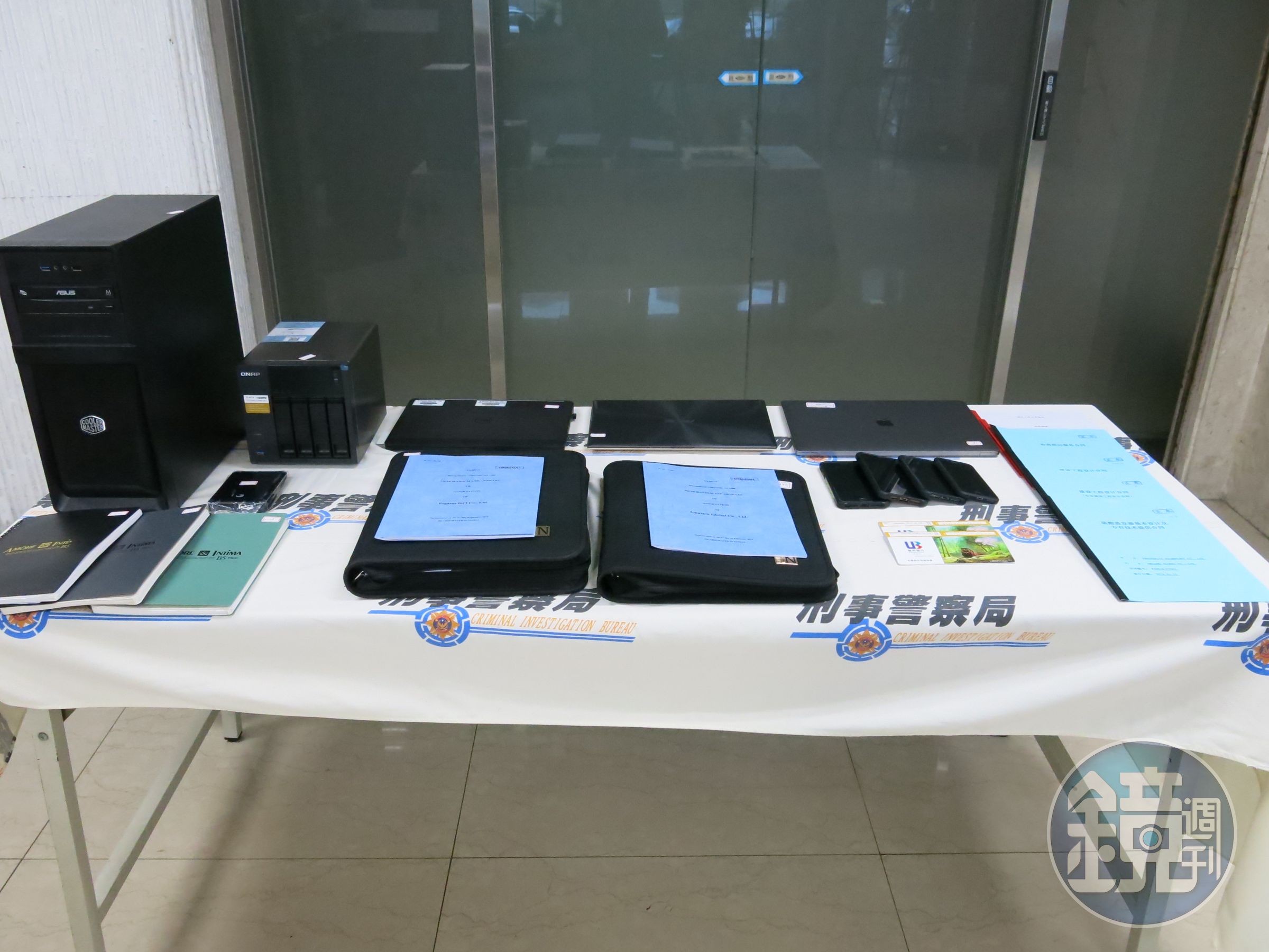 黃姓主嫌等人與中國公司簽訂合約，竊取台灣分公司機密。（刑事局提供）