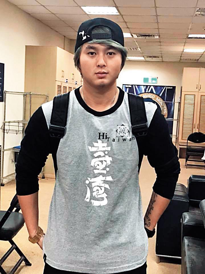 桃猿投手黃偉晟遭正宮女友爆料劈腿。（翻攝黃偉晟臉書）