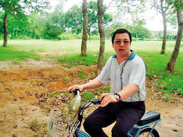 丁嫌與被害人因單車結緣，一起運動的多年好友，最終竟成「樹林之狼」。（翻攝自丁嫌臉書）