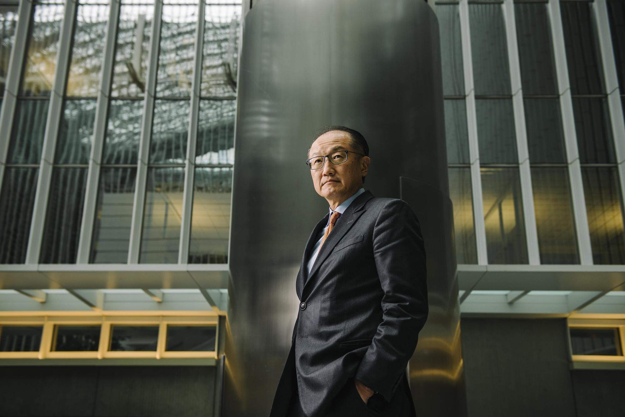 世界銀行總裁金墉任期還有3年多,但卻突然請辭,改往民間公司做開發中國家的基礎建設工作。(東方IC)