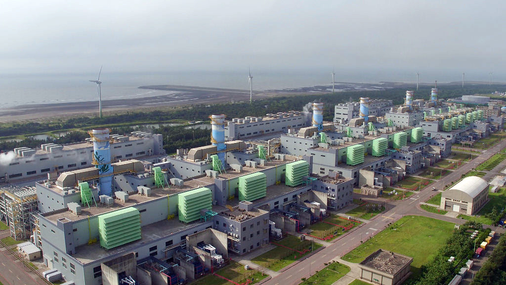 中油選在桃園觀塘工業區建第三天然氣接收站，但因涉及生態保育問題，該案延宕多時。（翻攝自環境資訊中心）