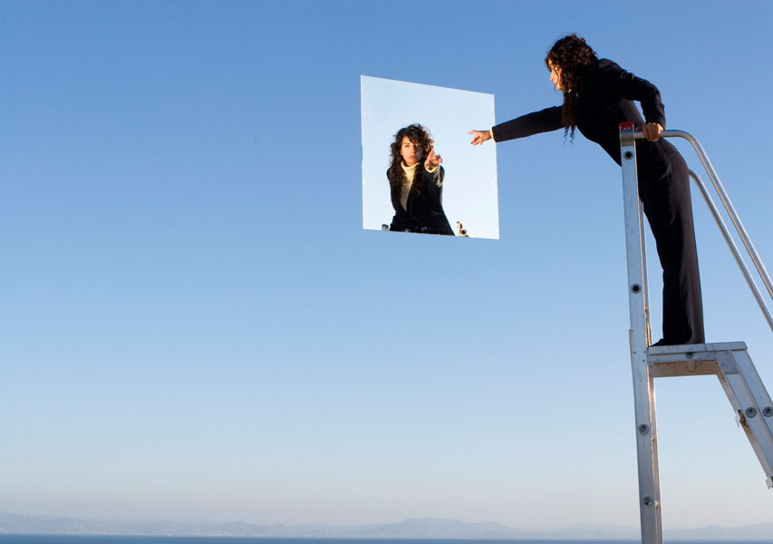 電影《駭客任務》的桶中腦科幻情節,也是哲學家關注的議題。(東方IC)