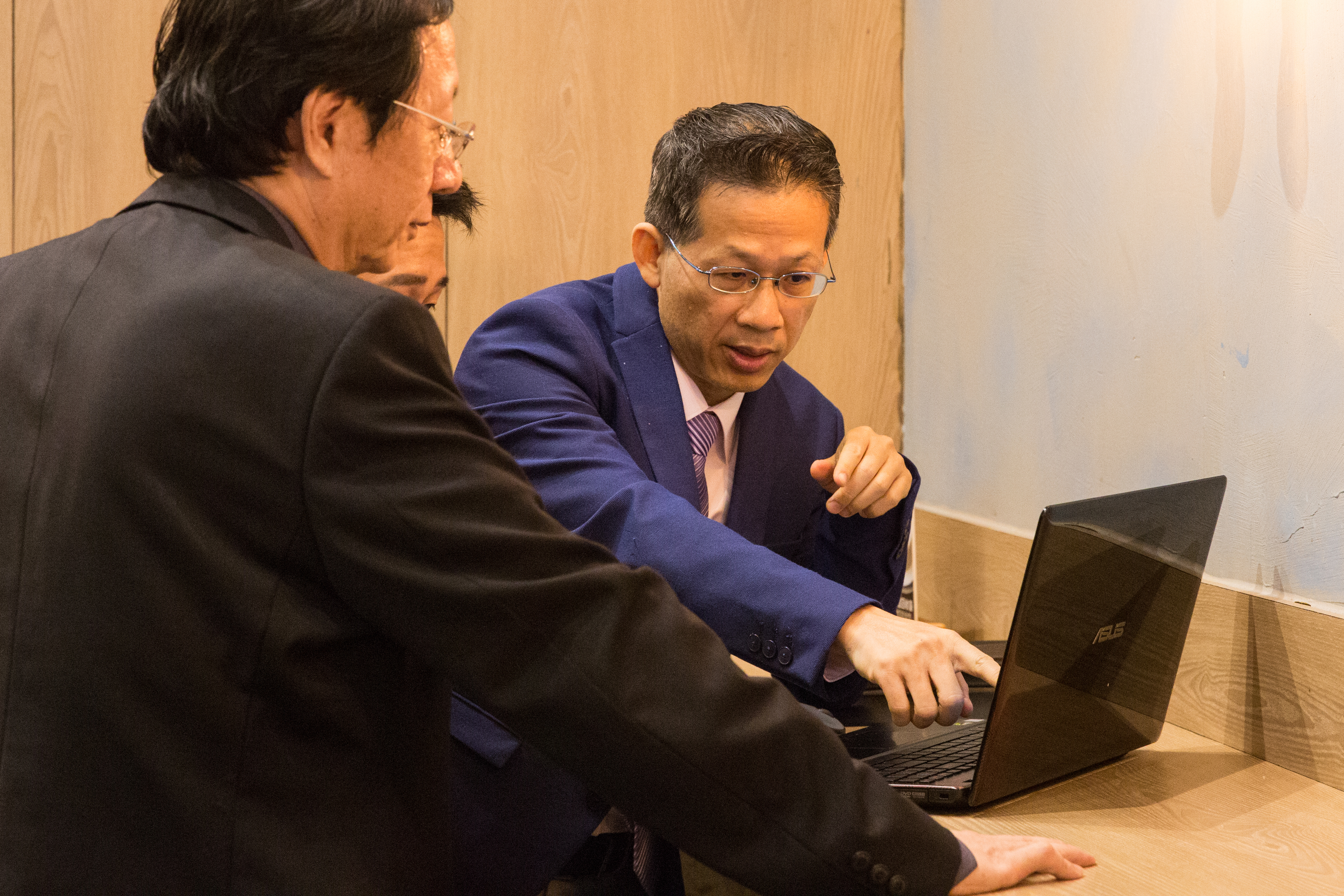 郭勝習慣用月線來判斷股價趨勢。