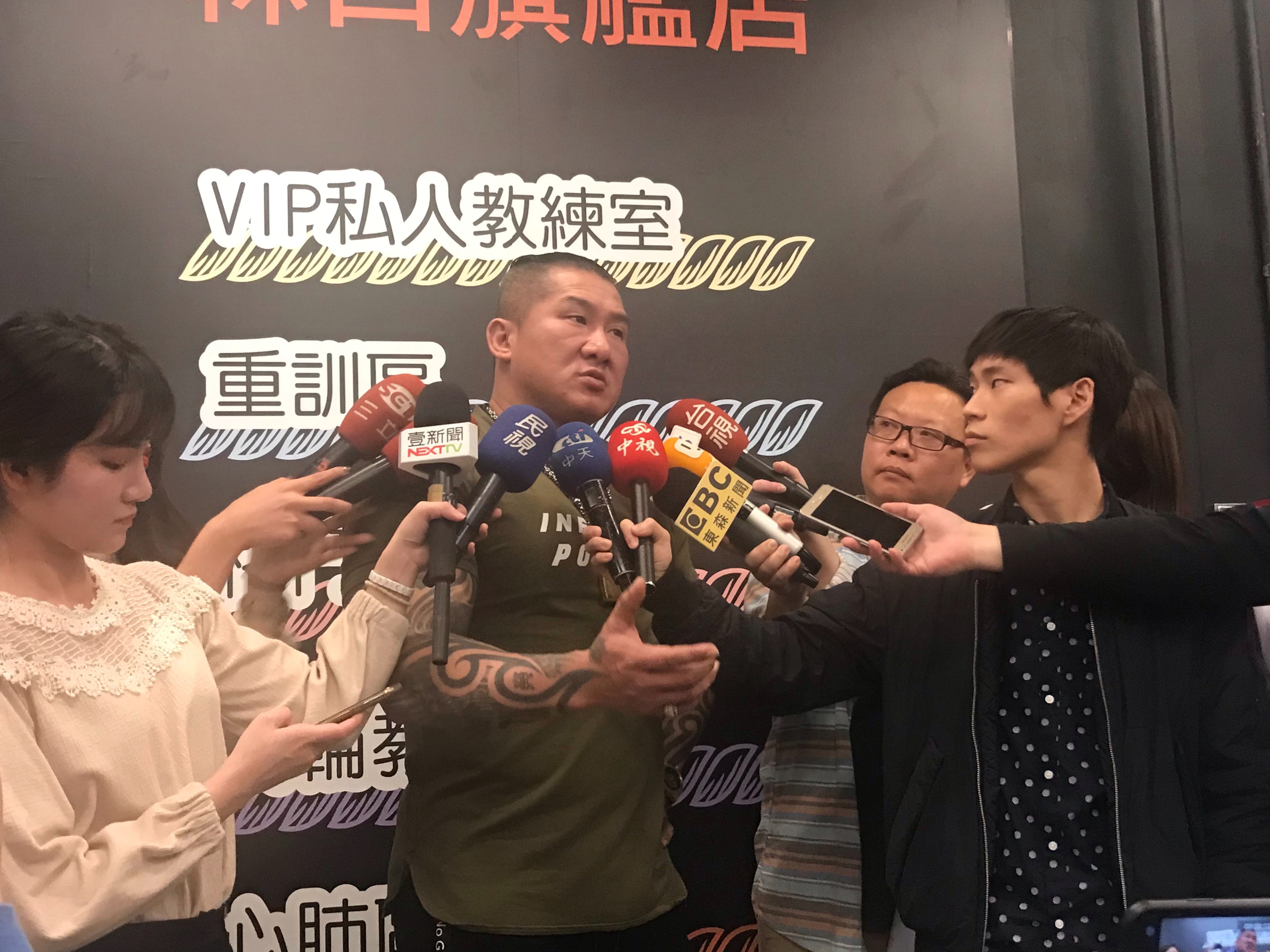 陳之漢遭嗆網友刺殺，表示自己看到留言當下只想揍他。