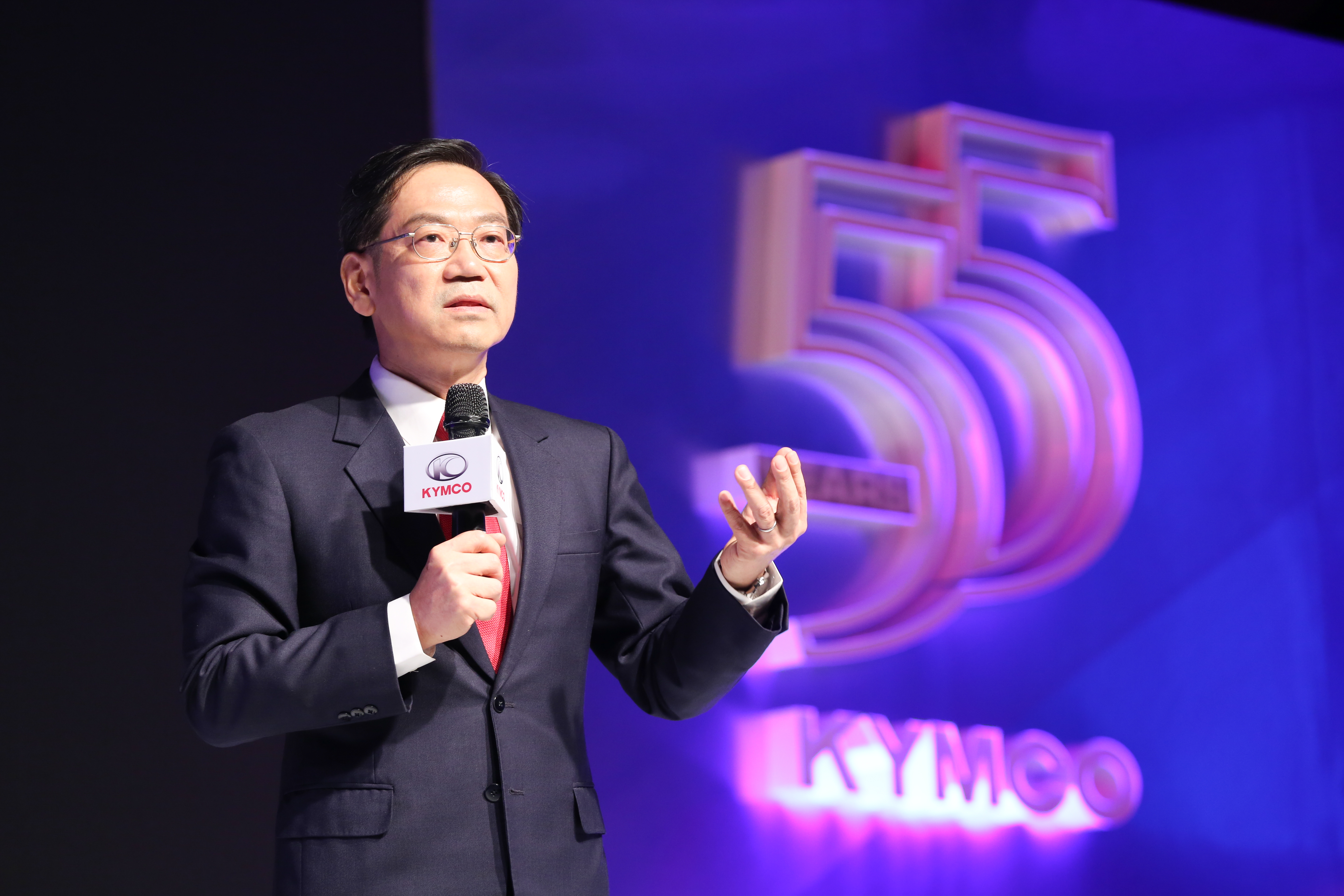 光陽執行長柯俊斌現場發下豪語，喊出明年要拿下連續20冠，全車系銷售目標達33.6萬台。