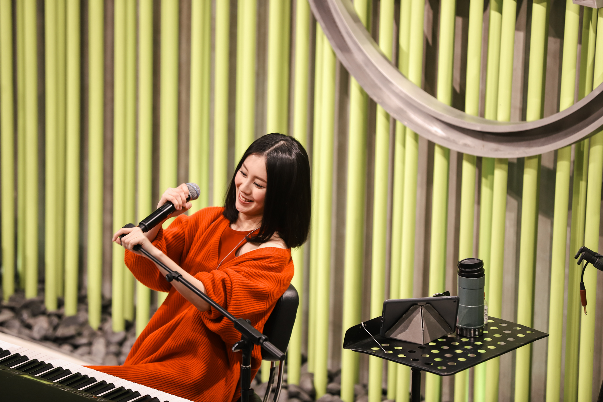 白安在上海活動中，唱了7首歌曲。（相信音樂提供）