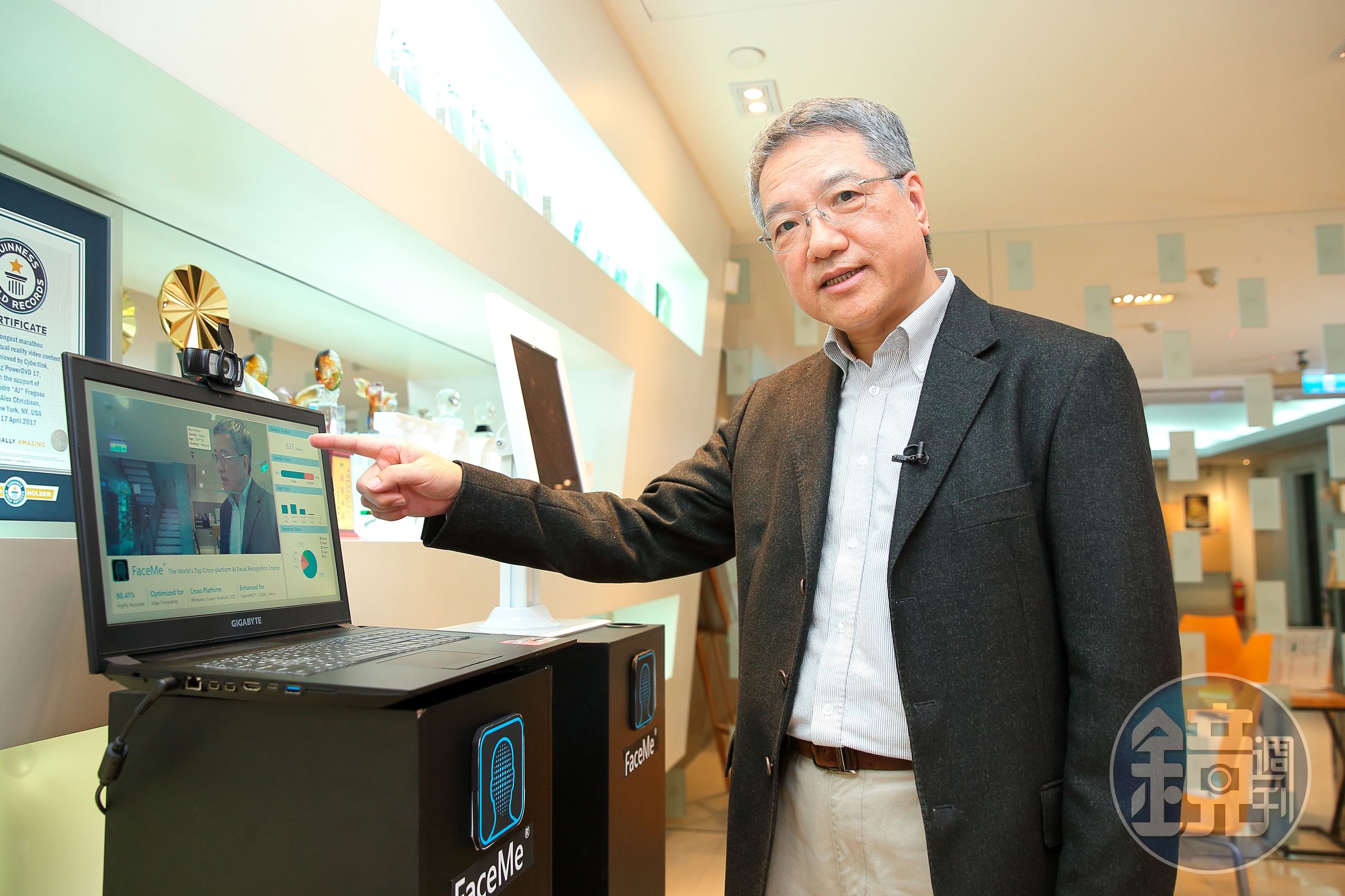 訊連科技董事長黃肇雄搶進AI市場，有信心拿下本土人臉辨識一哥。