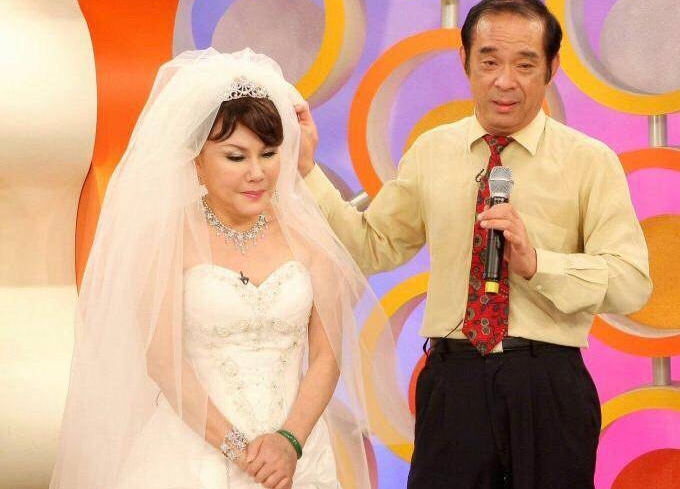 資深藝人澎澎的夫婿洪信煌，上週二在家中看電視時，突然心肌梗塞過世，享年69歲。（澎澎提供）