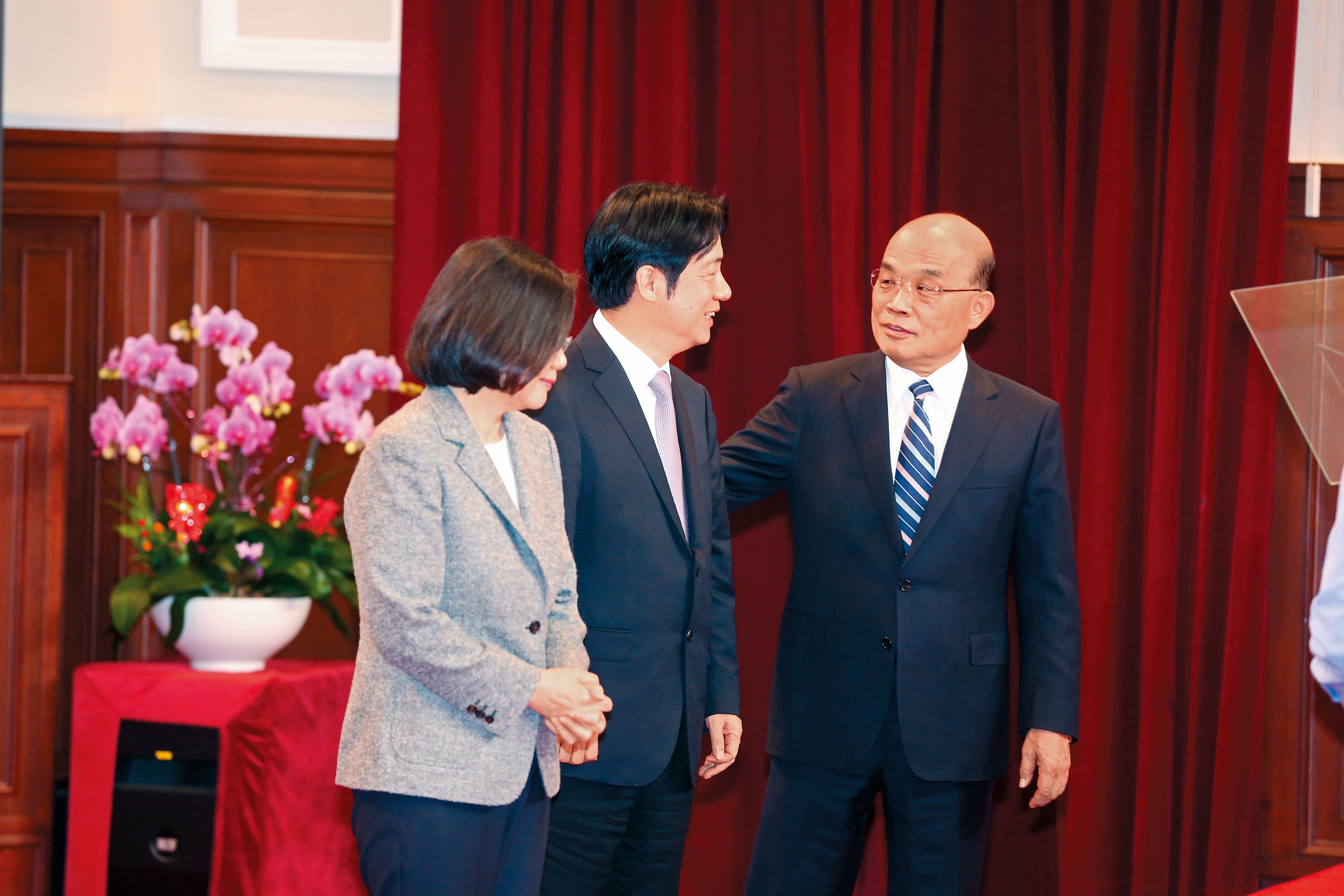 從2000年至今，陳水扁、馬英九、蔡英文3位總統累計耗用15任行政院長，平均任期486天。