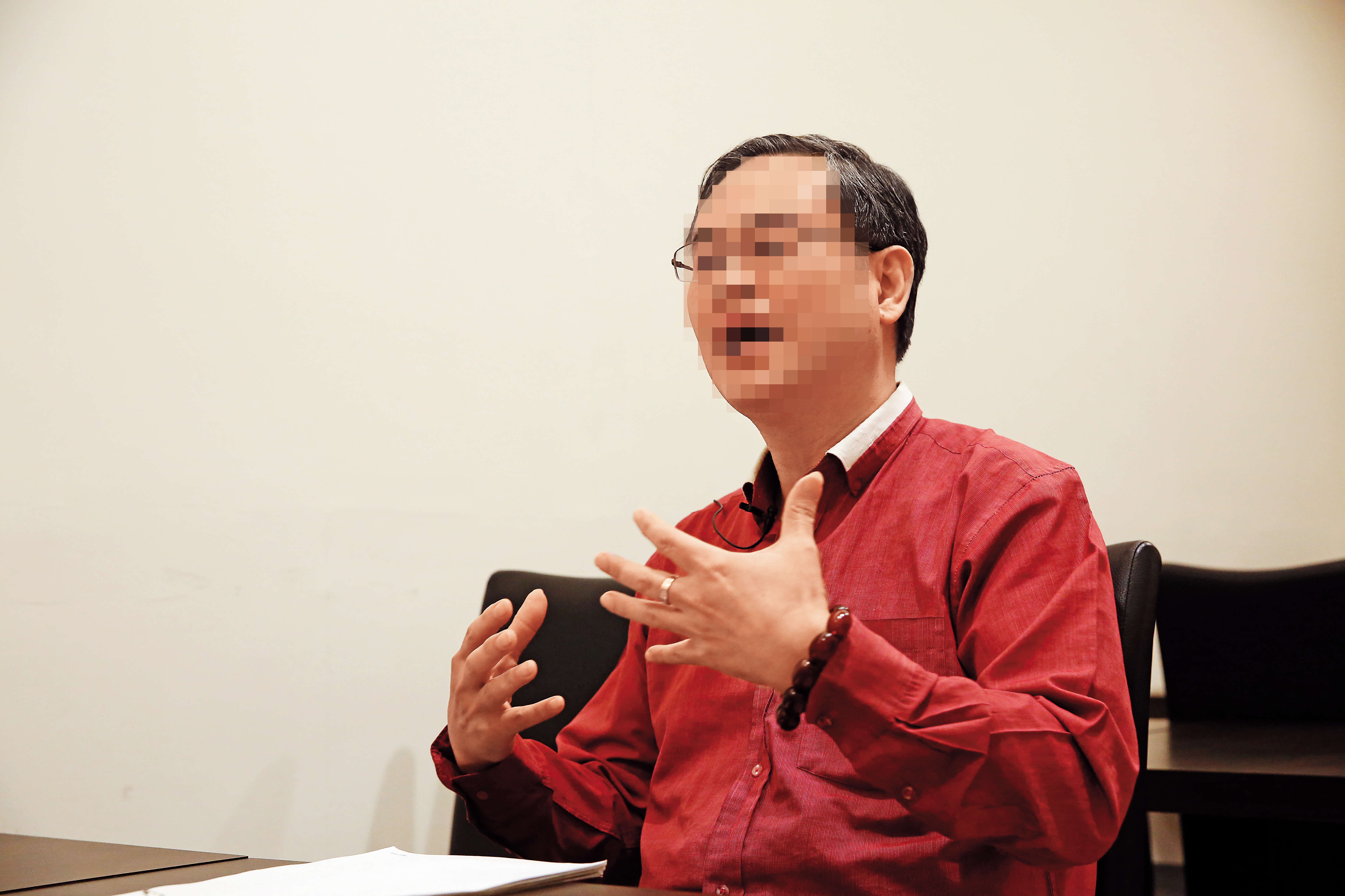 承租教育部店面的楊姓執行長質疑，連小案都違法亂紀，何況更大的案子？