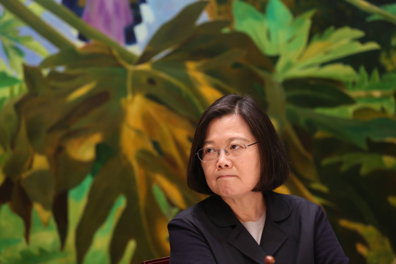 總統蔡英文昨（14日）與媒體餐敘，面對被問「是否已做好只做一任」的心理準備，蔡英文笑稱「這題很危險喔」，隨後表示盼有足夠時間把事做完。