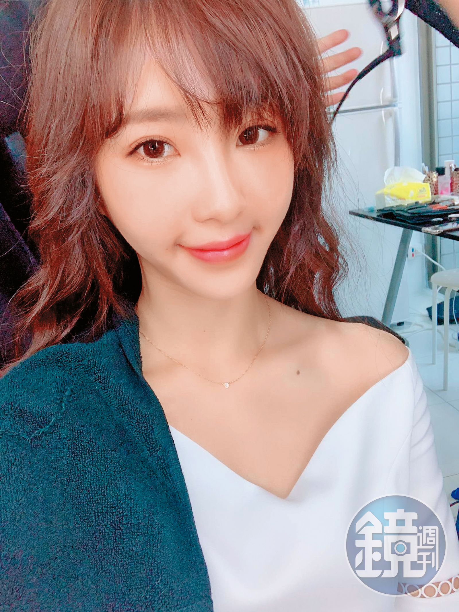 春宮直播求斗內】嬌喊「我要強姦你」 奶貼男友畫面毀了她- 鏡週刊Mirror Media