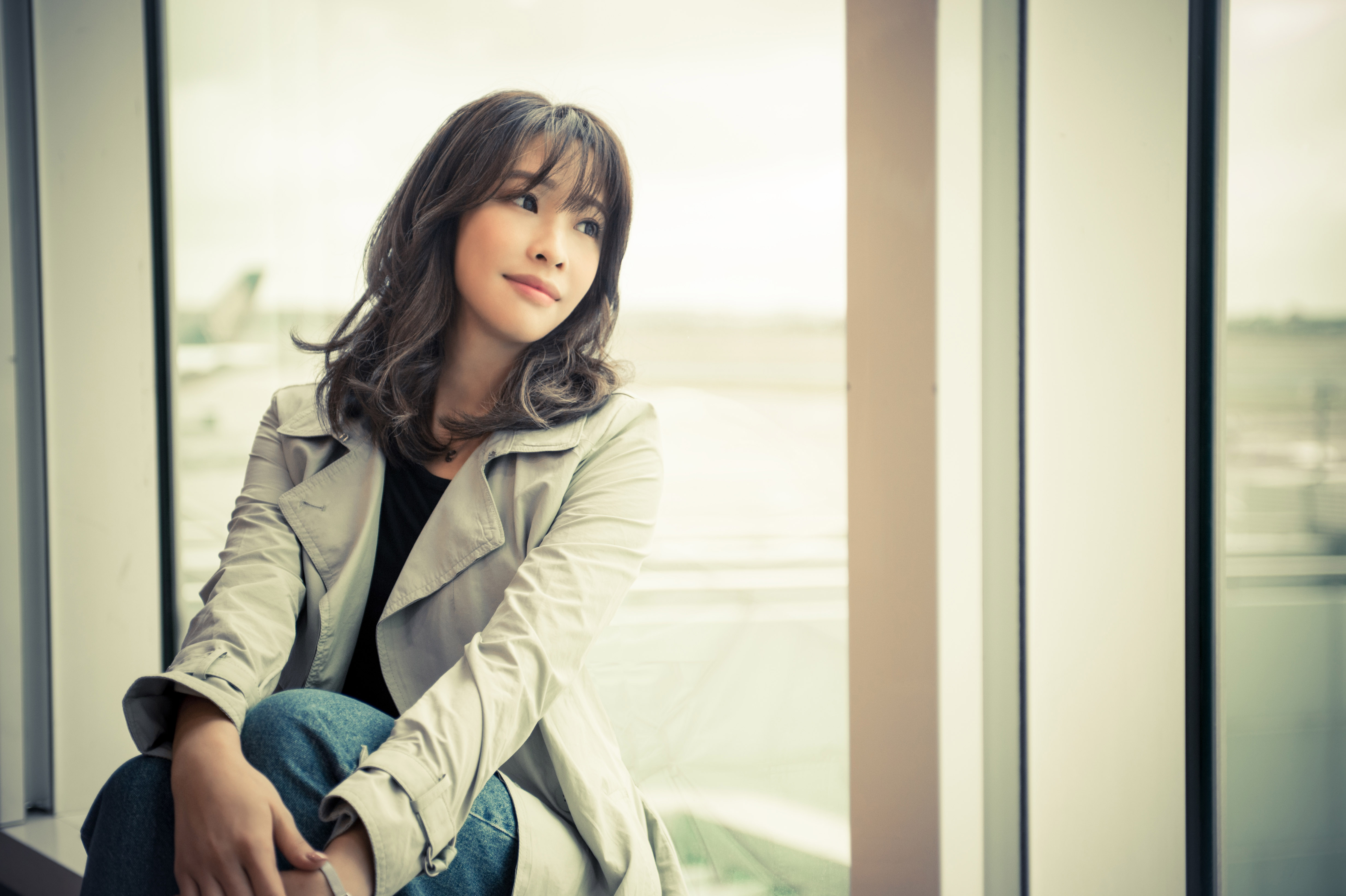 袁詠琳推出新歌〈終於勇敢了〉，走療傷系路線。（杰威爾提供）