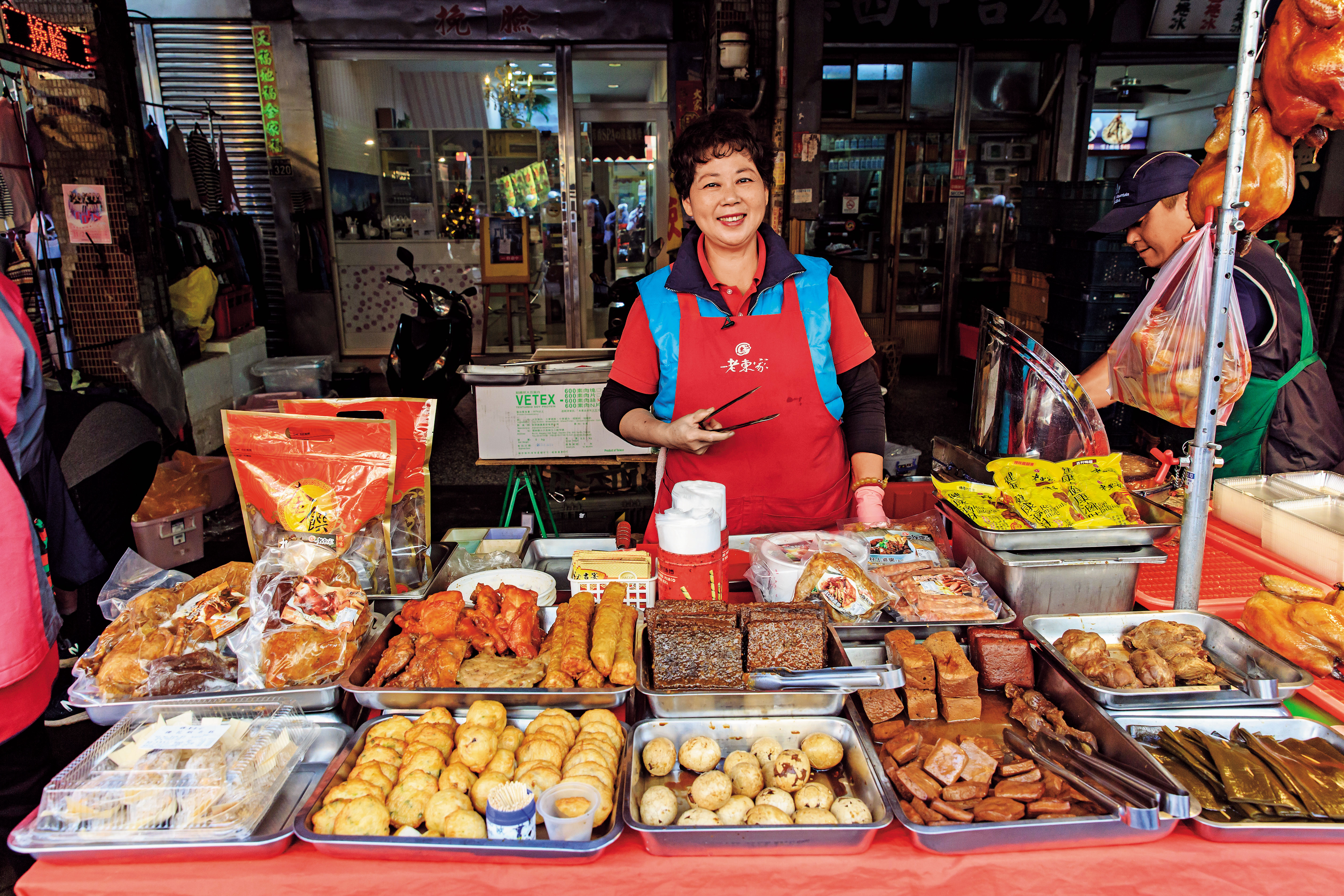 即使經歷前夫外遇、事業重挫，吳東麗仍樂觀，用滷味拚出事業第二春。