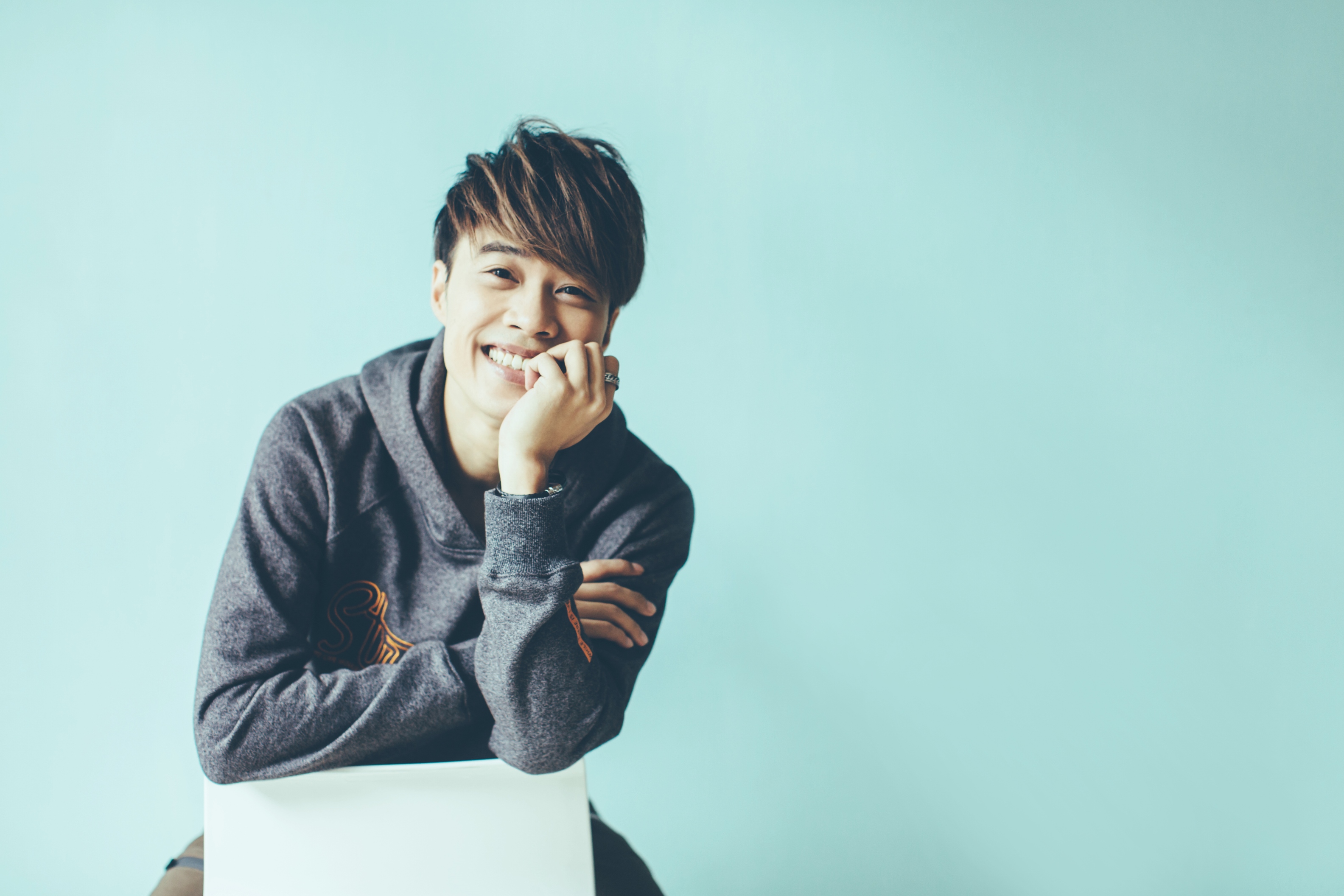 多年前因買醉而「茫」好陣子的TANK，不但因酒駕撞傷婦人外，還直接醉倒舞台。（Soul Works、滾石移動提供）