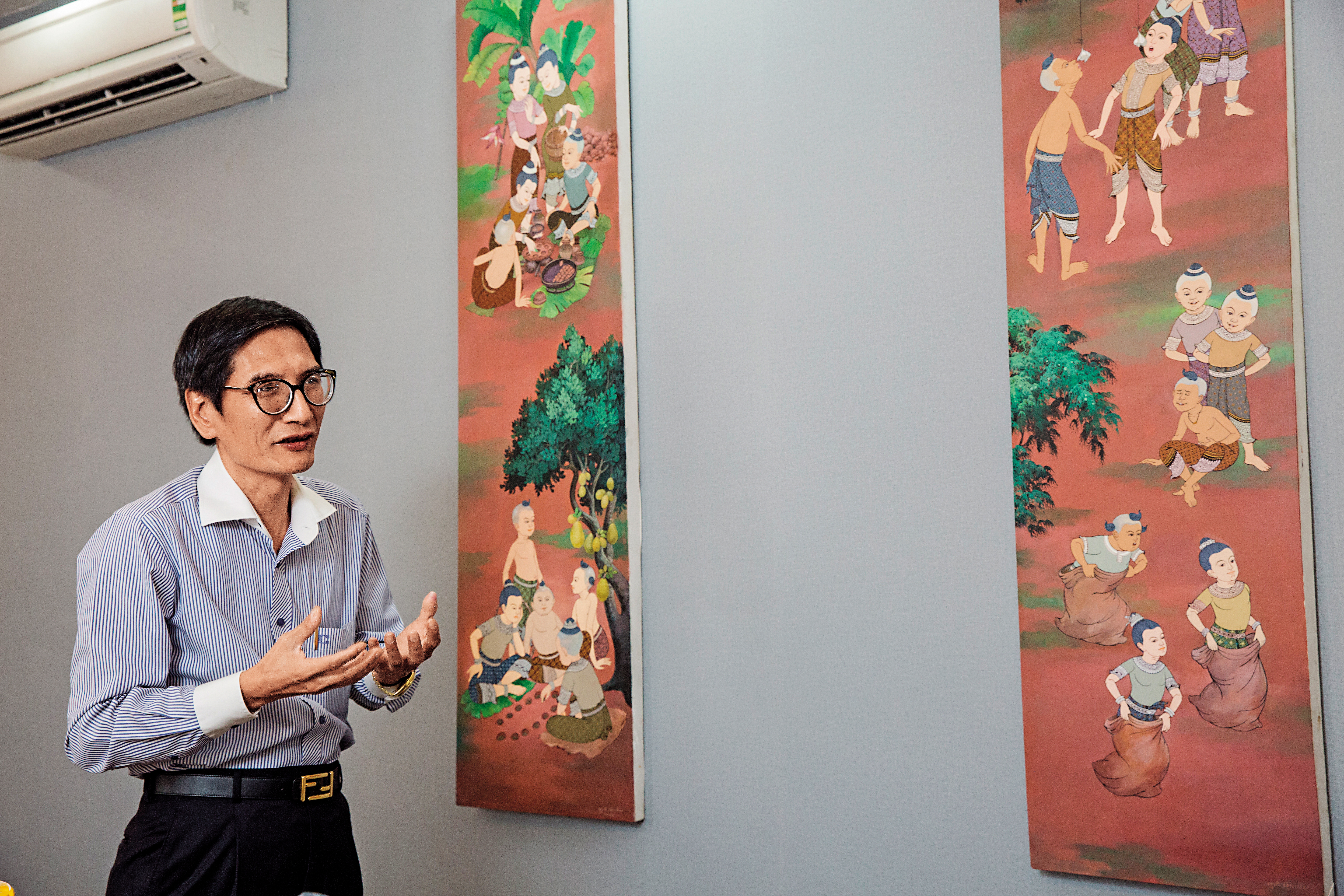 戴朝榮指著會議室內一幅小孩嬉鬧圖說，他最巴望第一名模林志玲快點結婚。