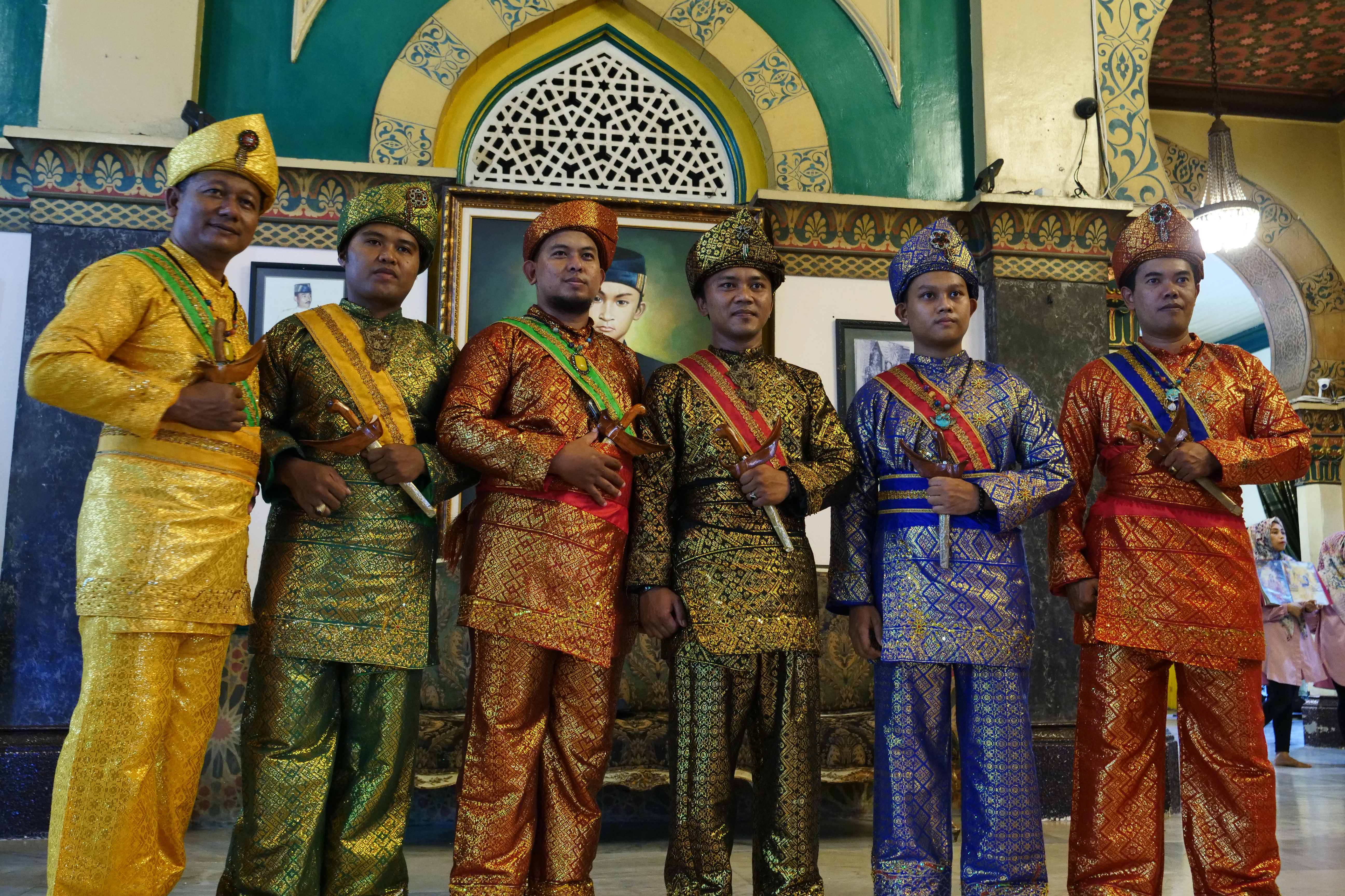 「Istana Maimun」宮殿提供馬來族服飾租借，能體驗當國王的感覺。