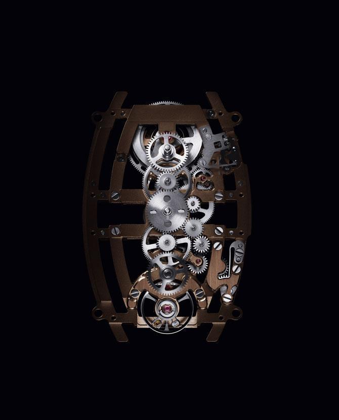 CARTIER Tonneau 雙時區鏤空腕錶的機芯圖。
