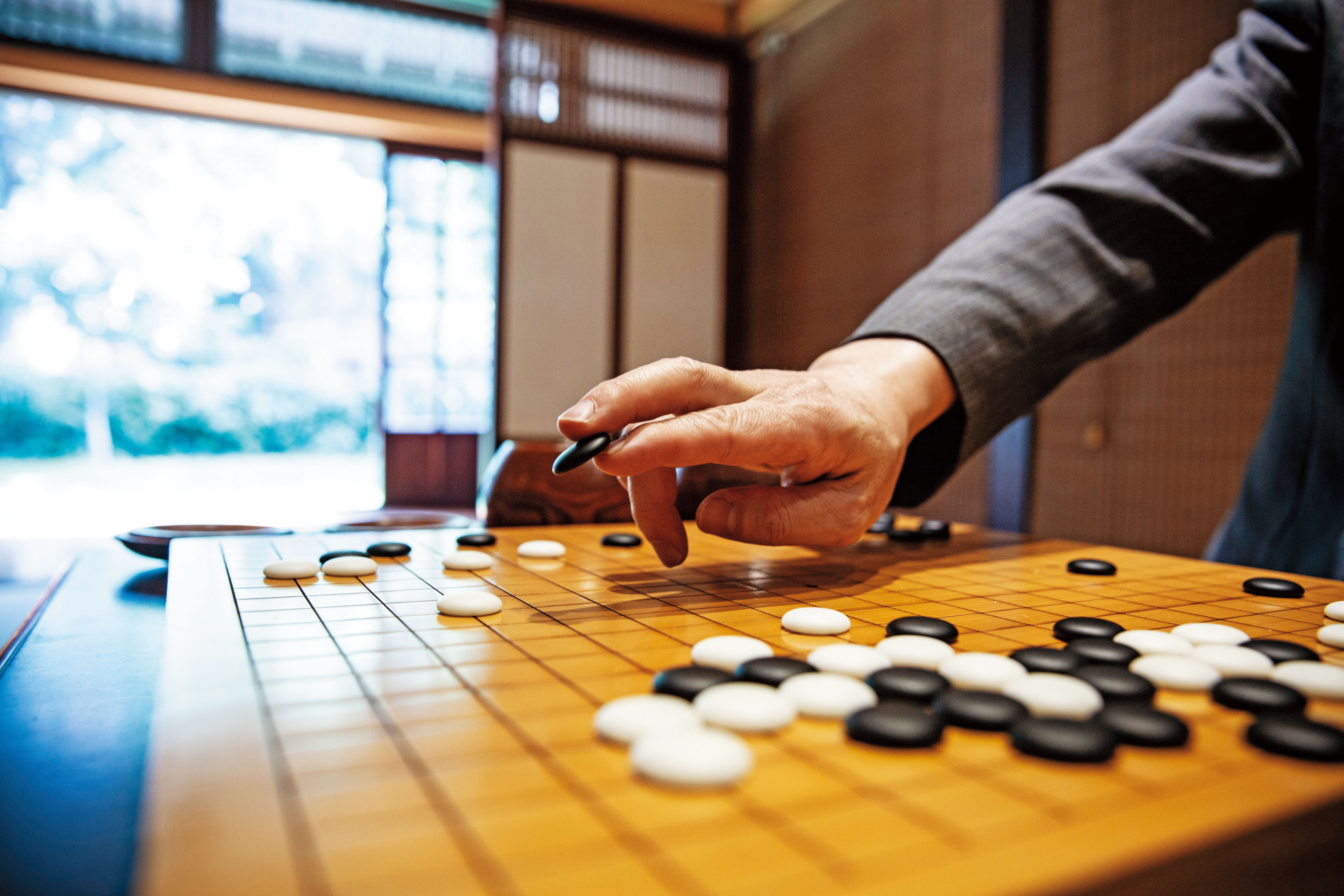 撇開輸贏,王銘琬放開手去下棋,棋路更寬廣。
