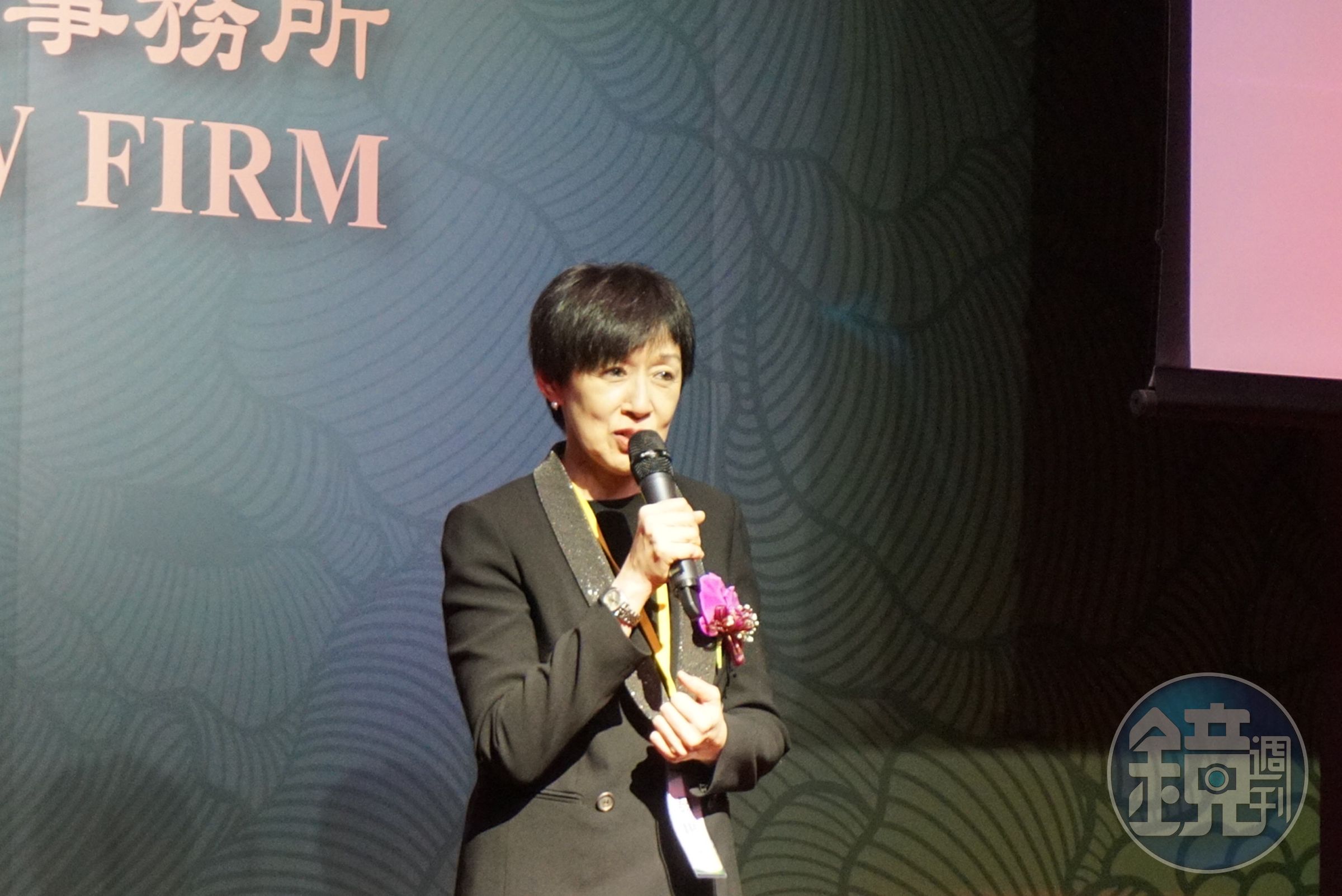 台灣高鐵前董事長殷琪出席常在國際法律事務所喬遷酒會。