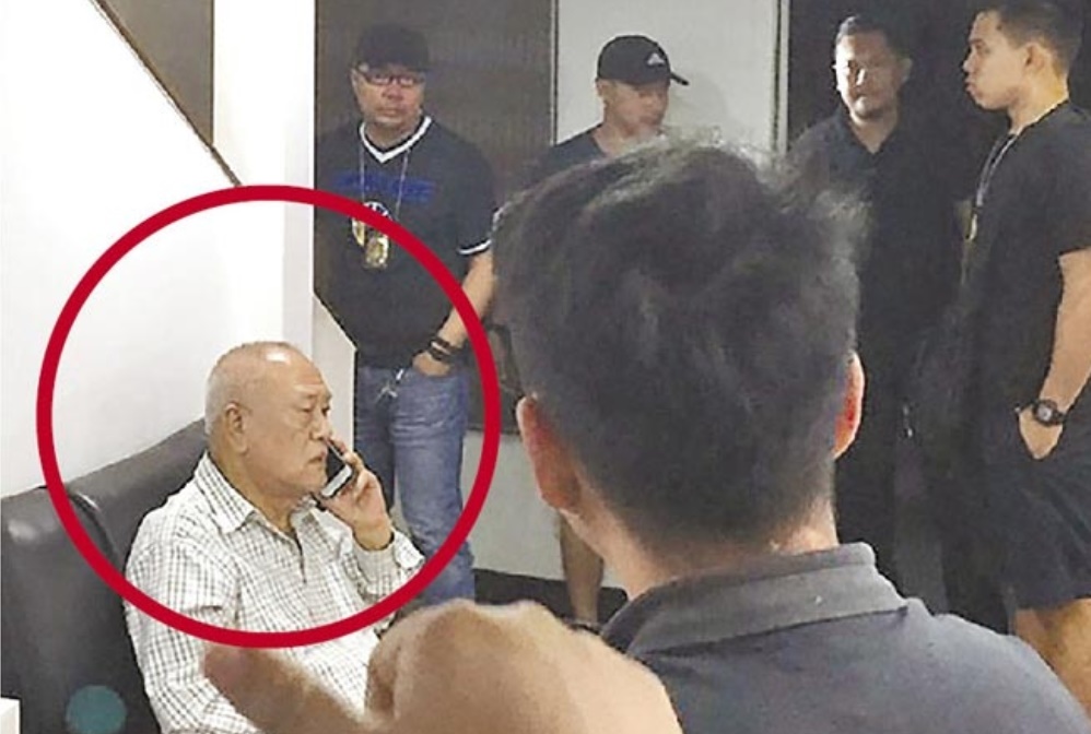 前台南縣議長吳健保逃亡菲國，遭菲國執法人員逮捕。 （菲國提供）