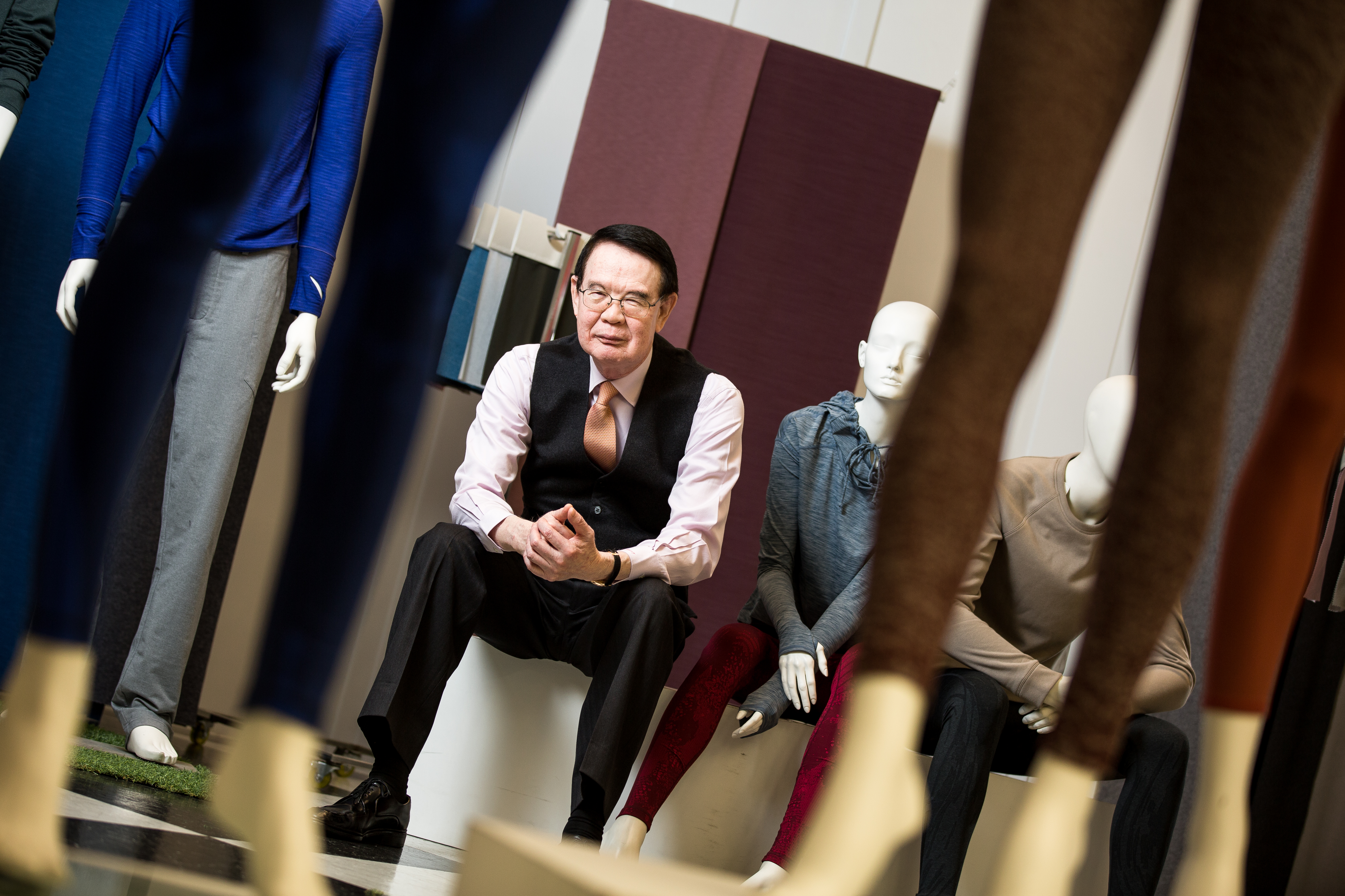 洪鎮海與朋友合資創立儒鴻，他透露，2020年是公司的爆發年。