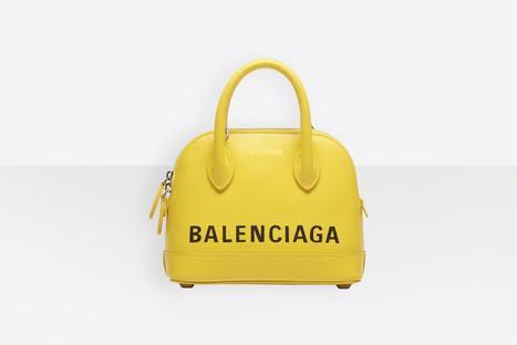 家族中的另一款Ville Top Handle,多了手提功能。約NT$54,400(翻攝自BALENCIAGA官網)