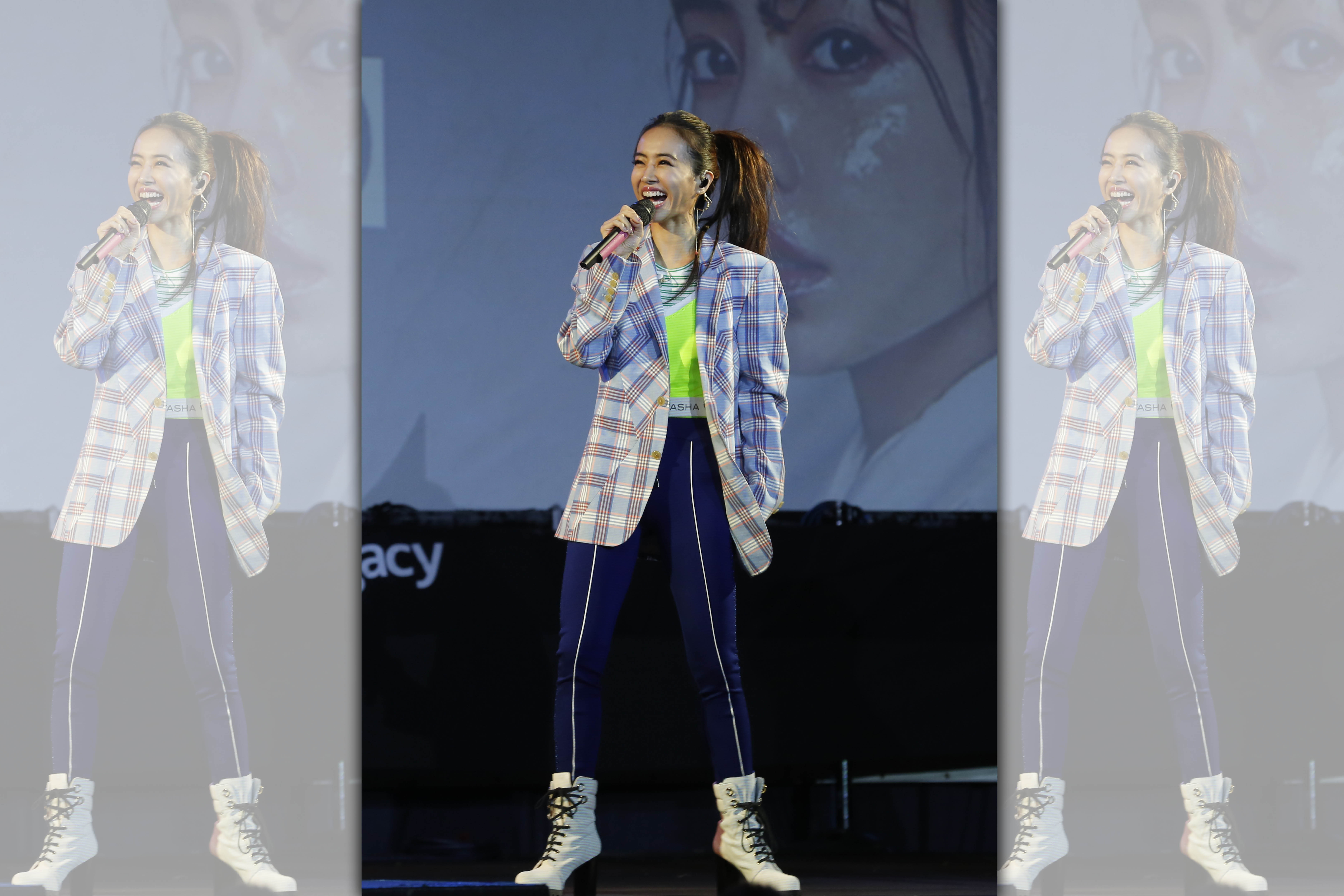 蔡依林今（20）日下午於華山舉行簽名會，一出場獻唱新歌〈玫瑰少年〉讓全場歌迷high翻。