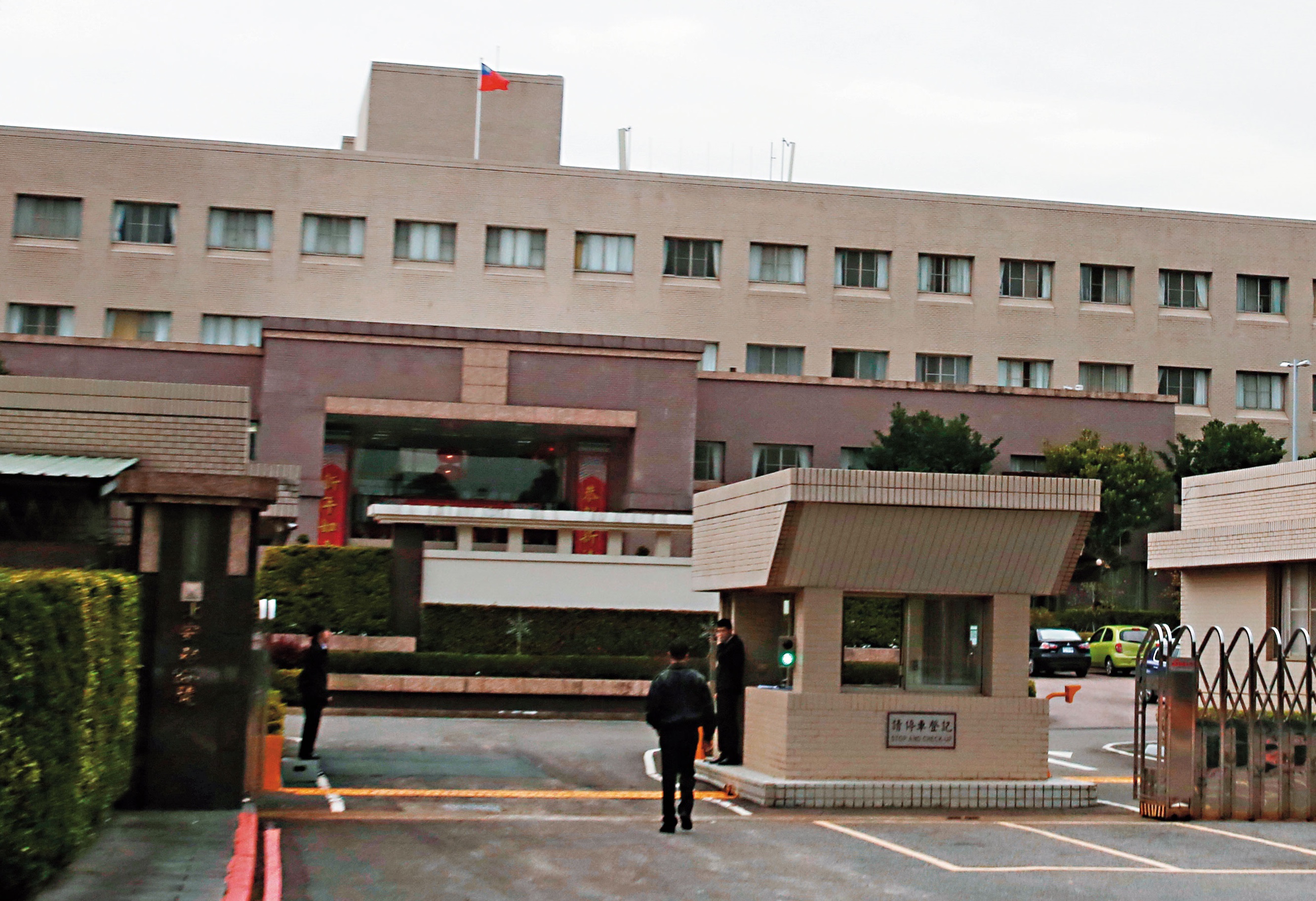 特勤中心傳出徵才體測大放水,隨扈們議論紛紛。