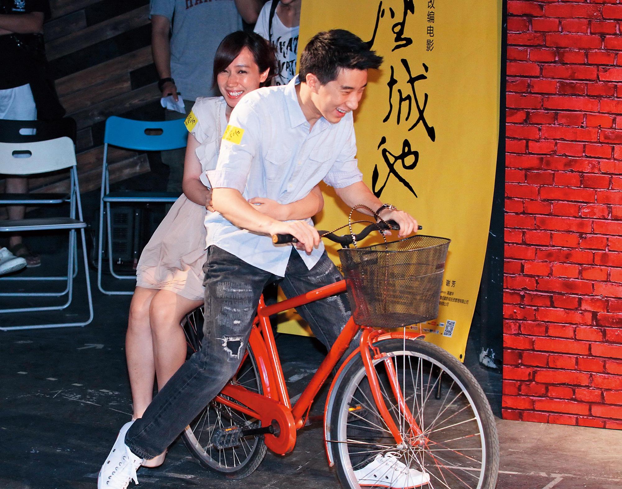 小薰曾與房祖名合拍電影《一座城池》。(東方IC)