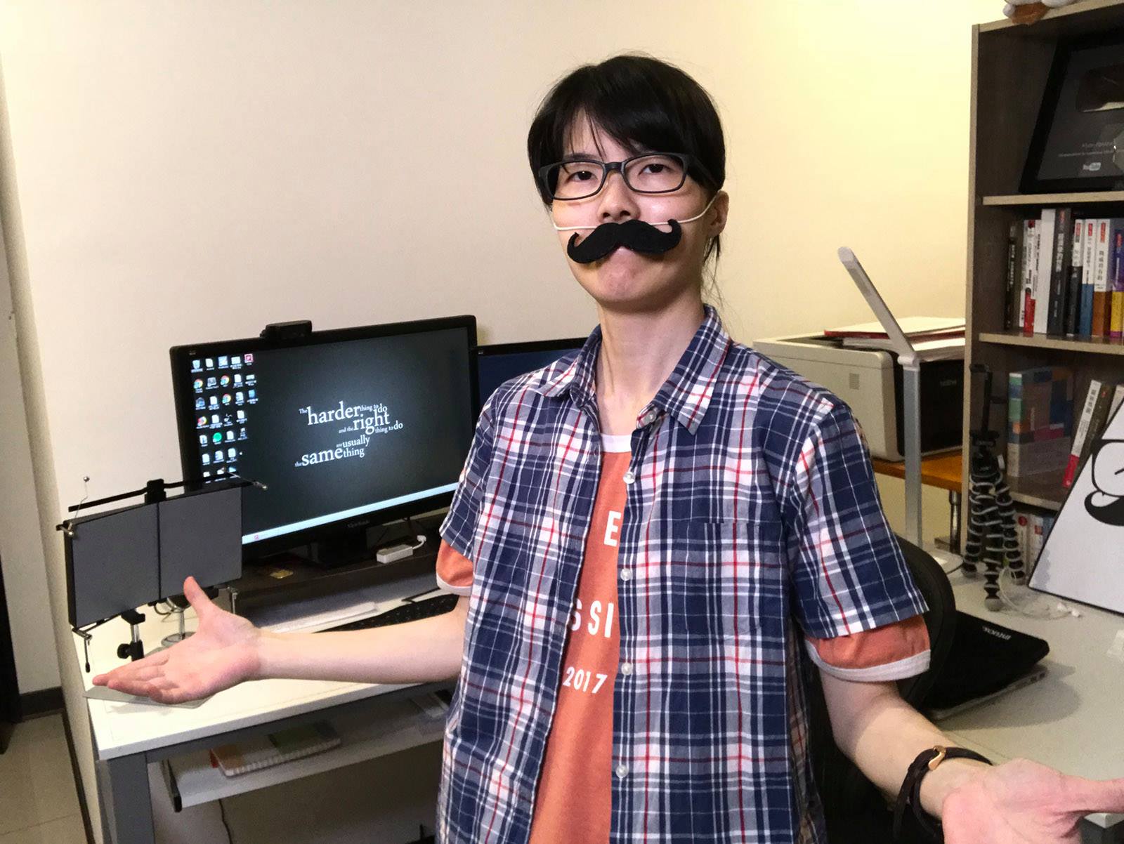 網紅冏星人近來宣布不再當專職YouTuber，震驚不少粉絲。（翻攝自冏星人臉書）