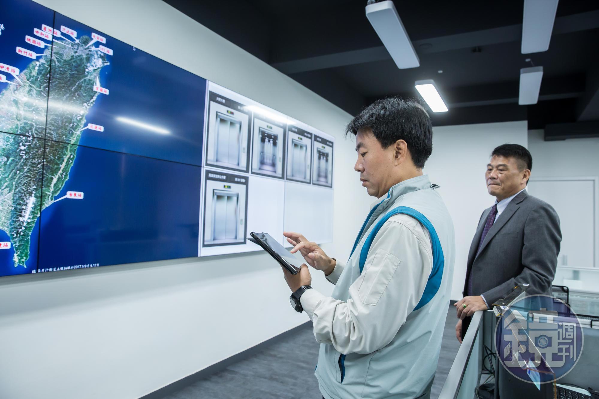 崇友桃園分公司內，設有全台第一套雲端監控、24小時運作的中控室。