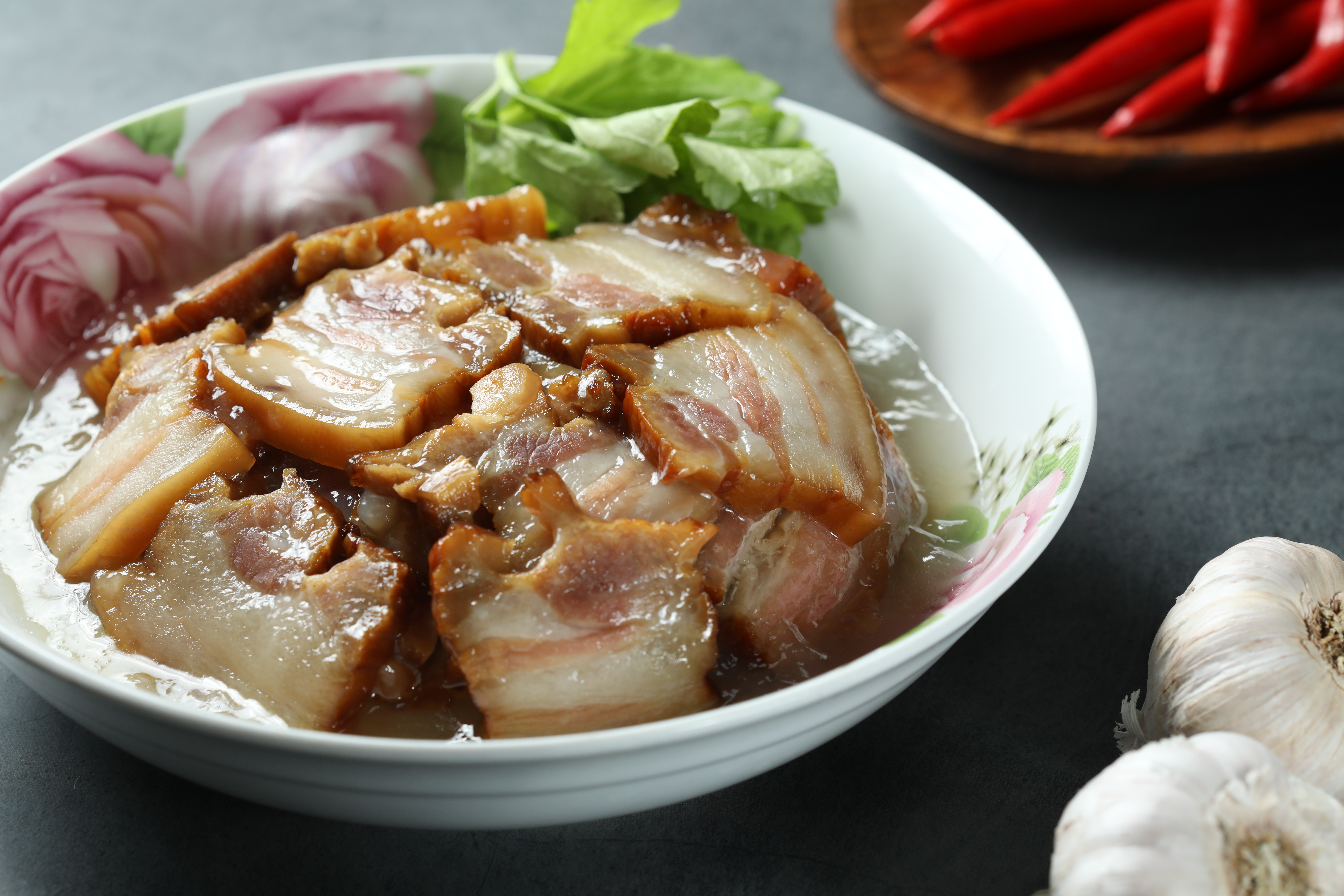 跟著達人這樣做，只要90分鐘，臘肉能給你全世界，「蜜汁臘肉」不肥不膩，讓人停不下筷子。