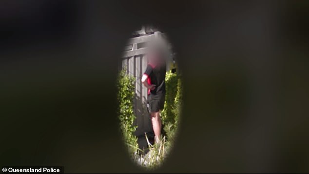澳洲一名男子屢次在街上公然自慰，日前被依27項猥褻罪名起訴。（Queenland Police）