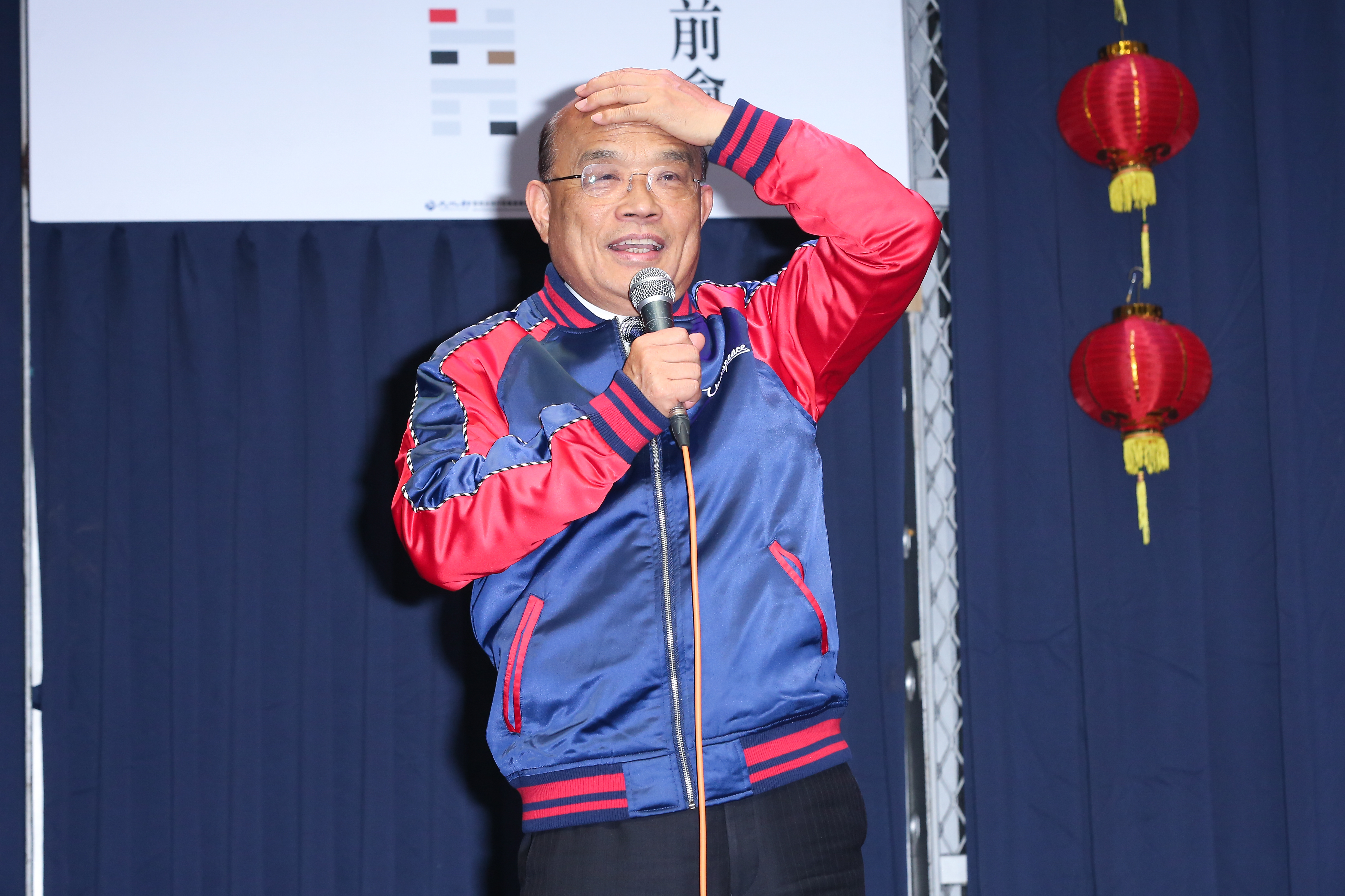 蘇貞昌現身記者會祝賀，與董事長樂團跟蕭青陽都有近20年的交情。