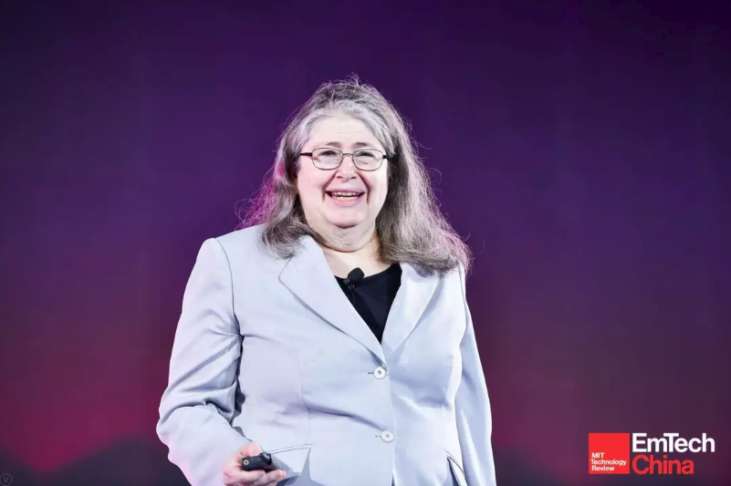 Radia Perlman戴爾易安信研究員。