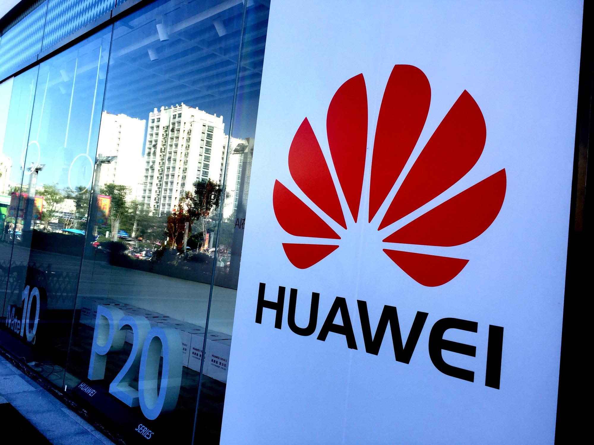 全球各國為了資安問題,相繼表示禁用華為等中國科技企業的產品,而英國查爾斯王子所創立的「Prince’s Trust」也繼牛津大學拒絕華為捐款後,成為第二個拒絕華為資助的組織。(圖取自東方IC)