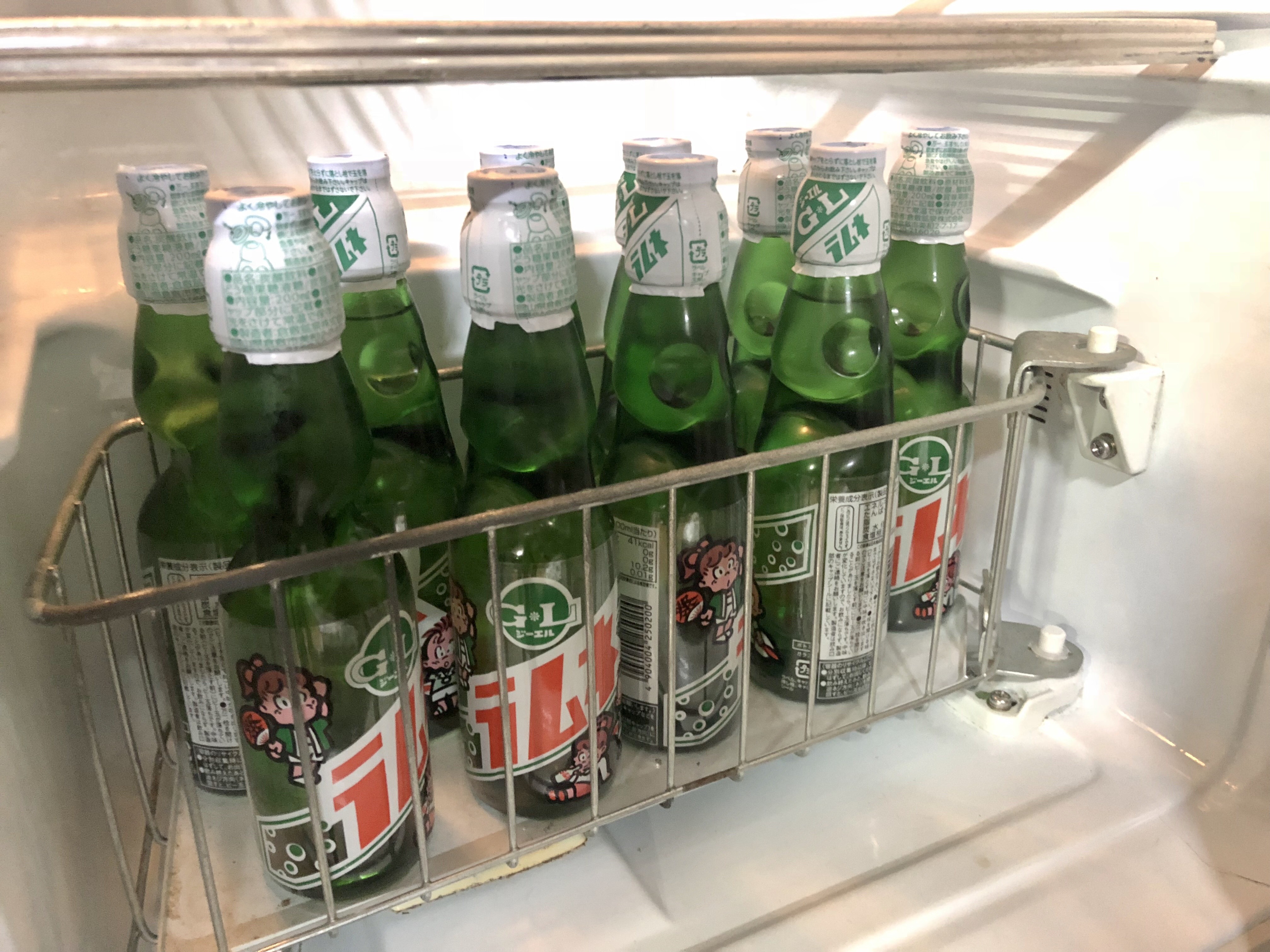 非常少見的浴場，提供販售的竟然是彈珠汽水。