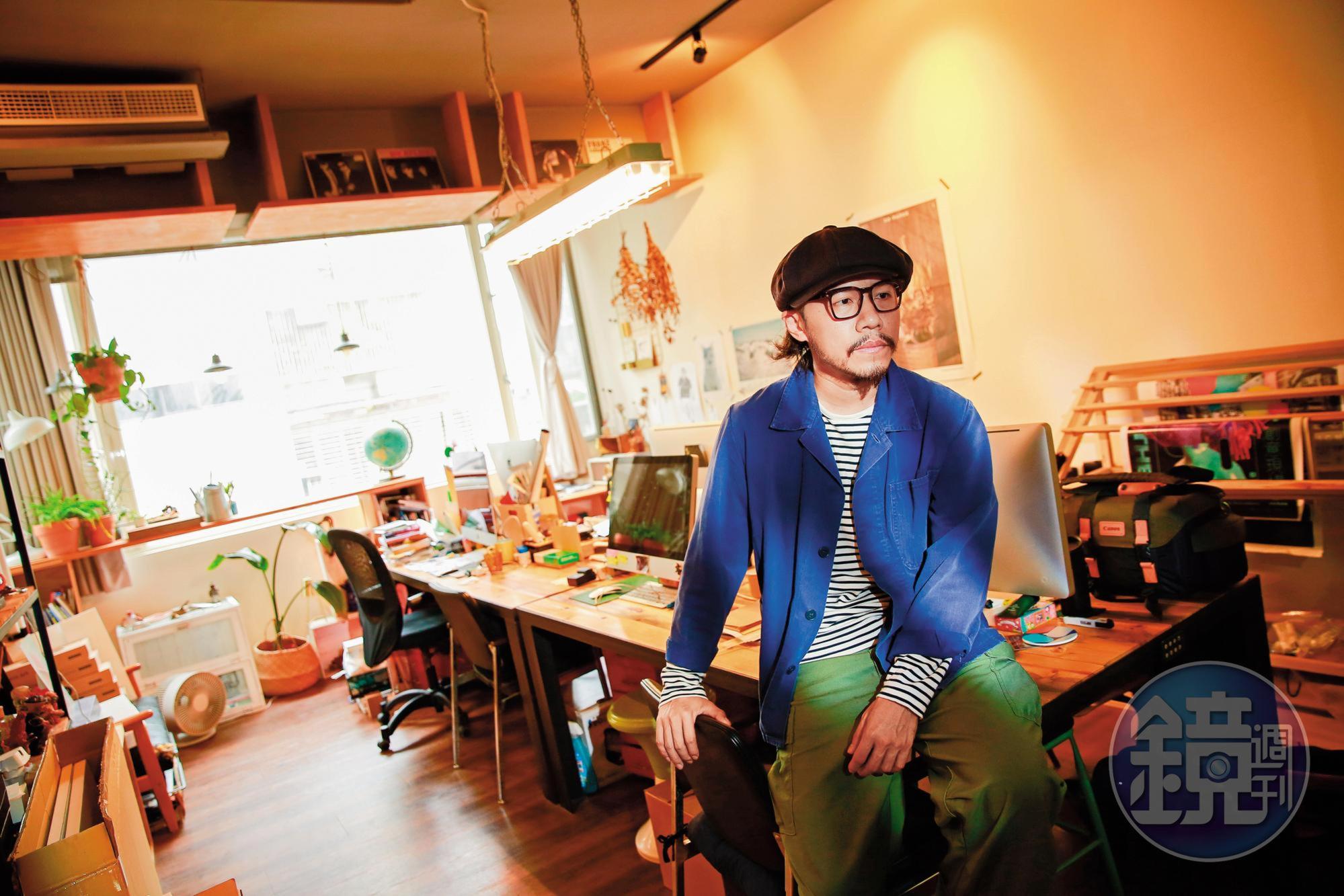 方序中2013年成立「究方社」，與影視音產業密切展開合作，是台灣唯一橫跨三金典禮的設計師。