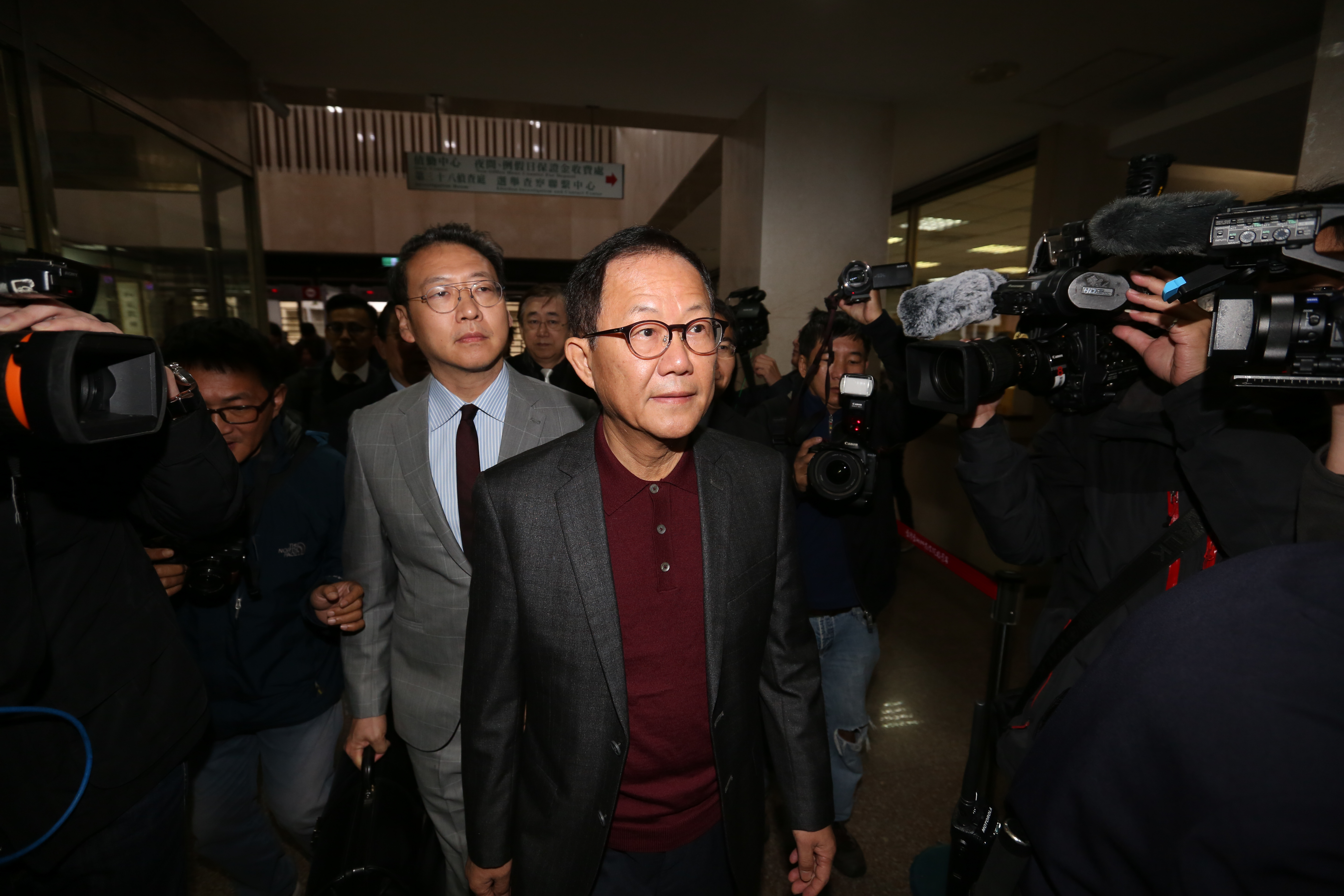 台北市長參選人丁守中驗票結果出爐，但也傳出負責驗票的北院林姓書記官過勞因病過世，丁守中律師王寶蒞表示該名書記官過世與訴訟無關。